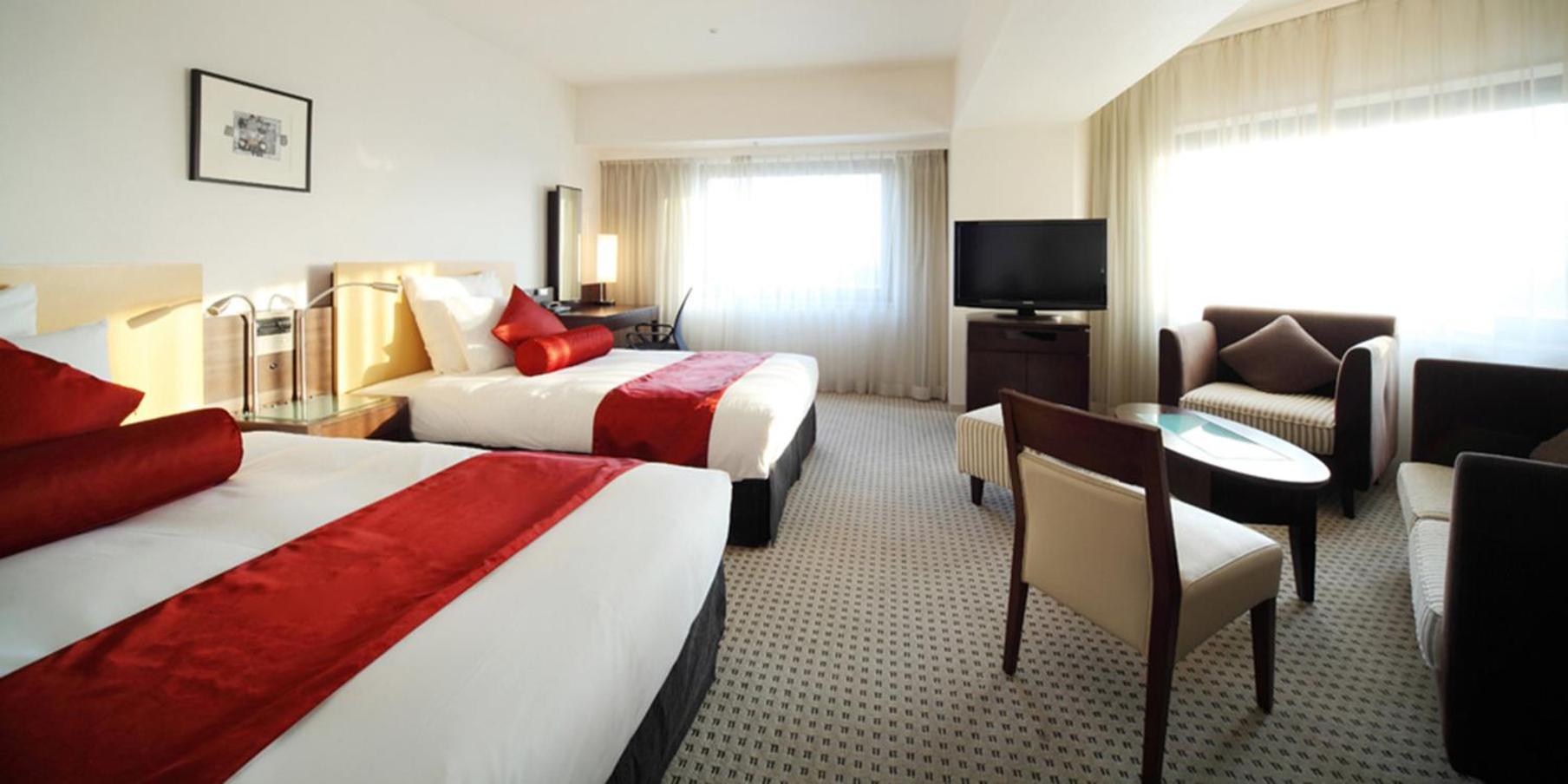 Premium Twin Room - Photo 1