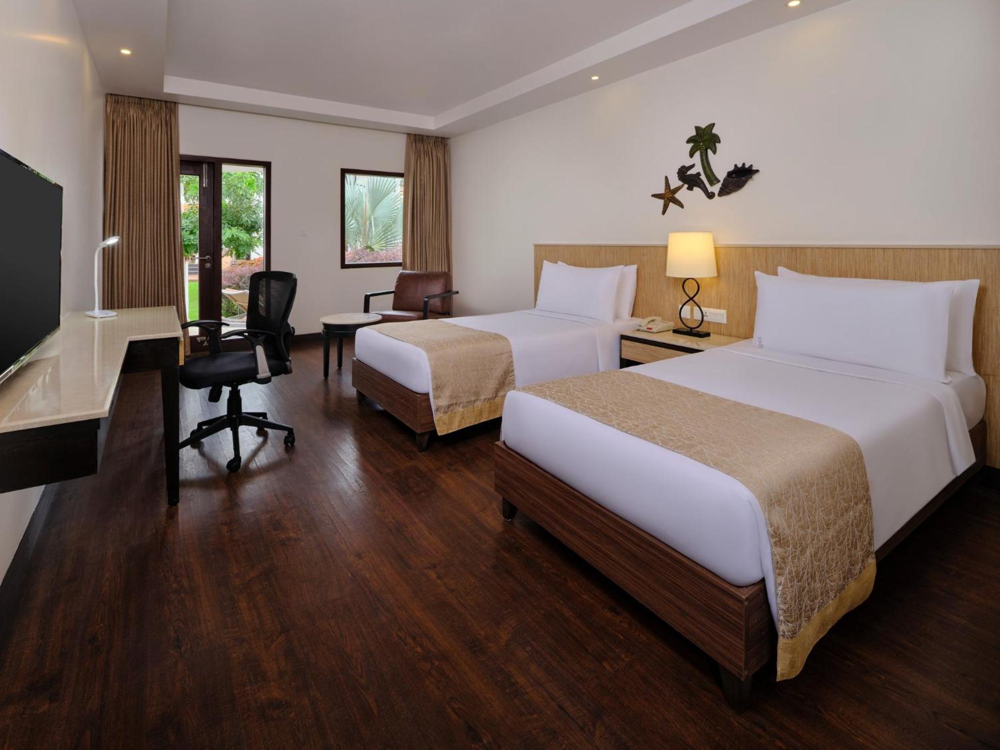 Standard Twin Room - Photo 2