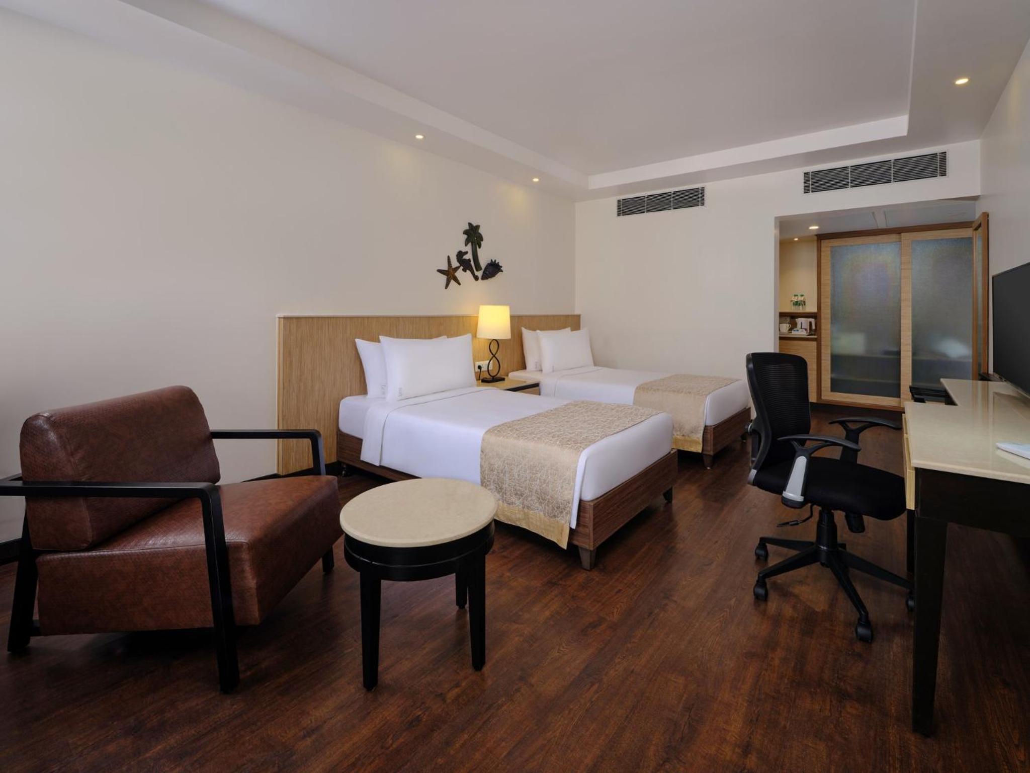 Standard Twin Room - Photo 4