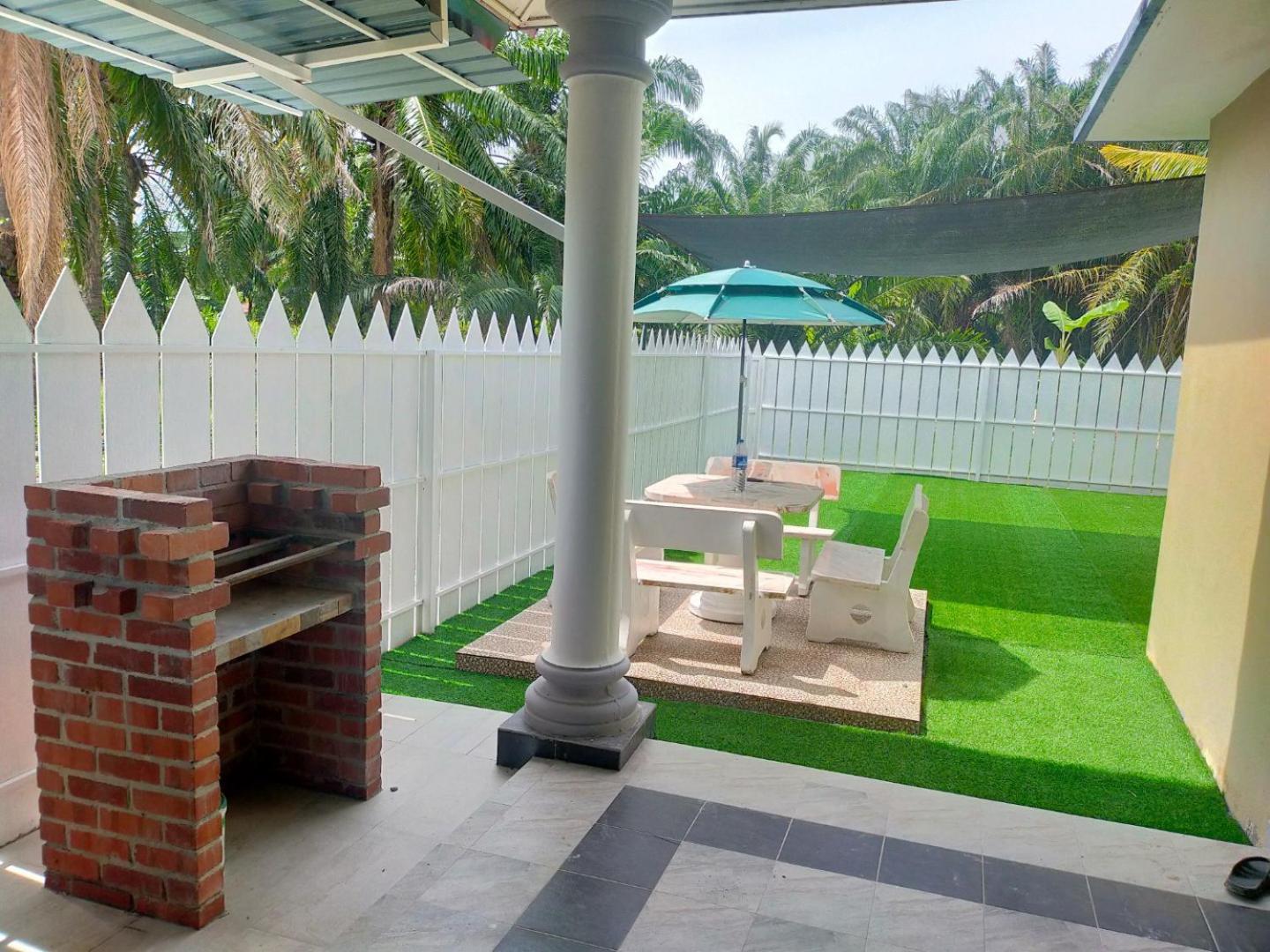Villa photo 1