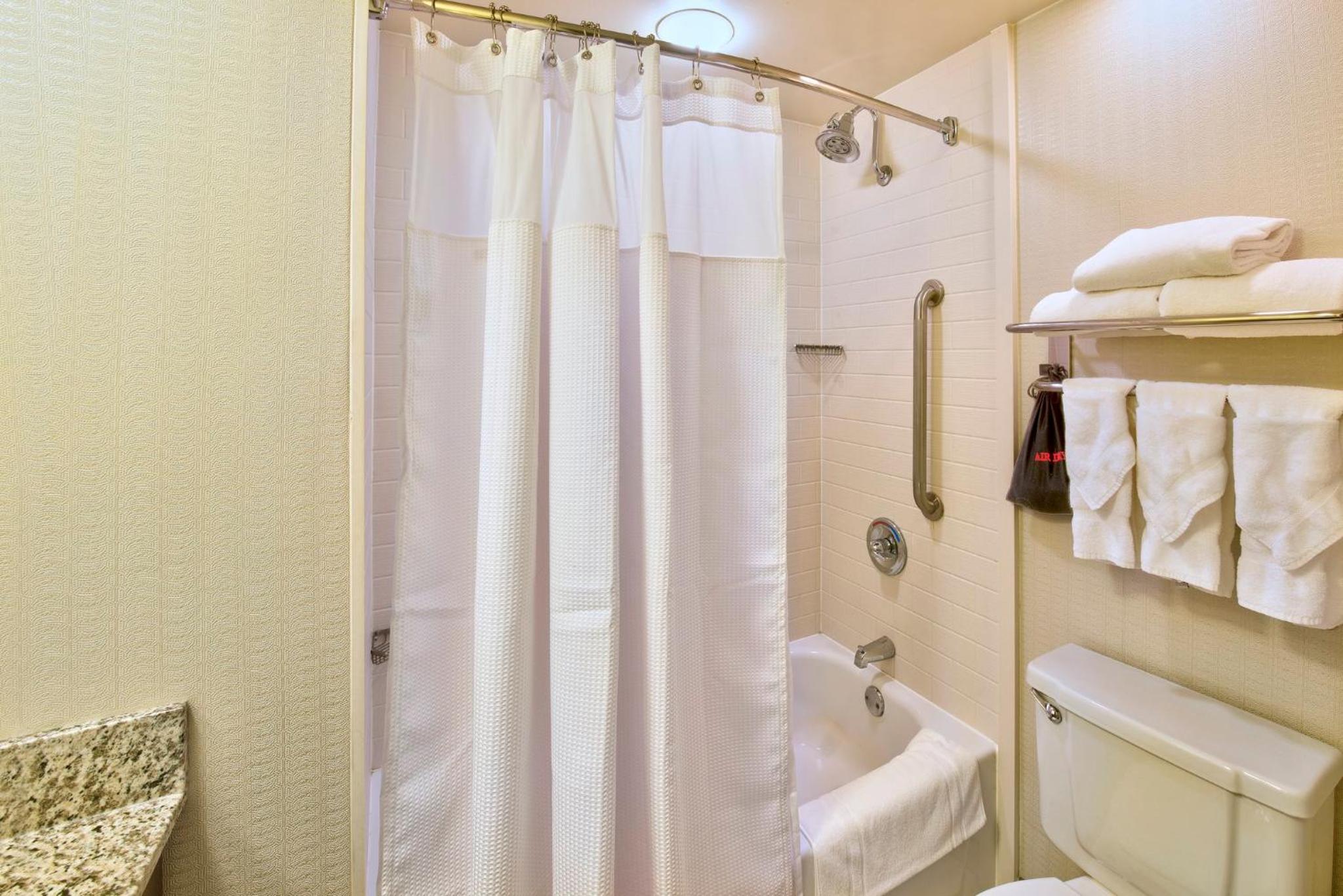 King Room Train Car - Photo 3