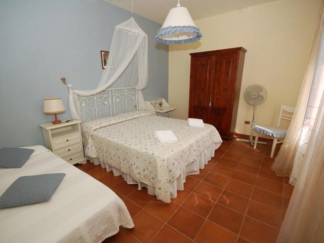 Two-Bedroom Apartment photo 2