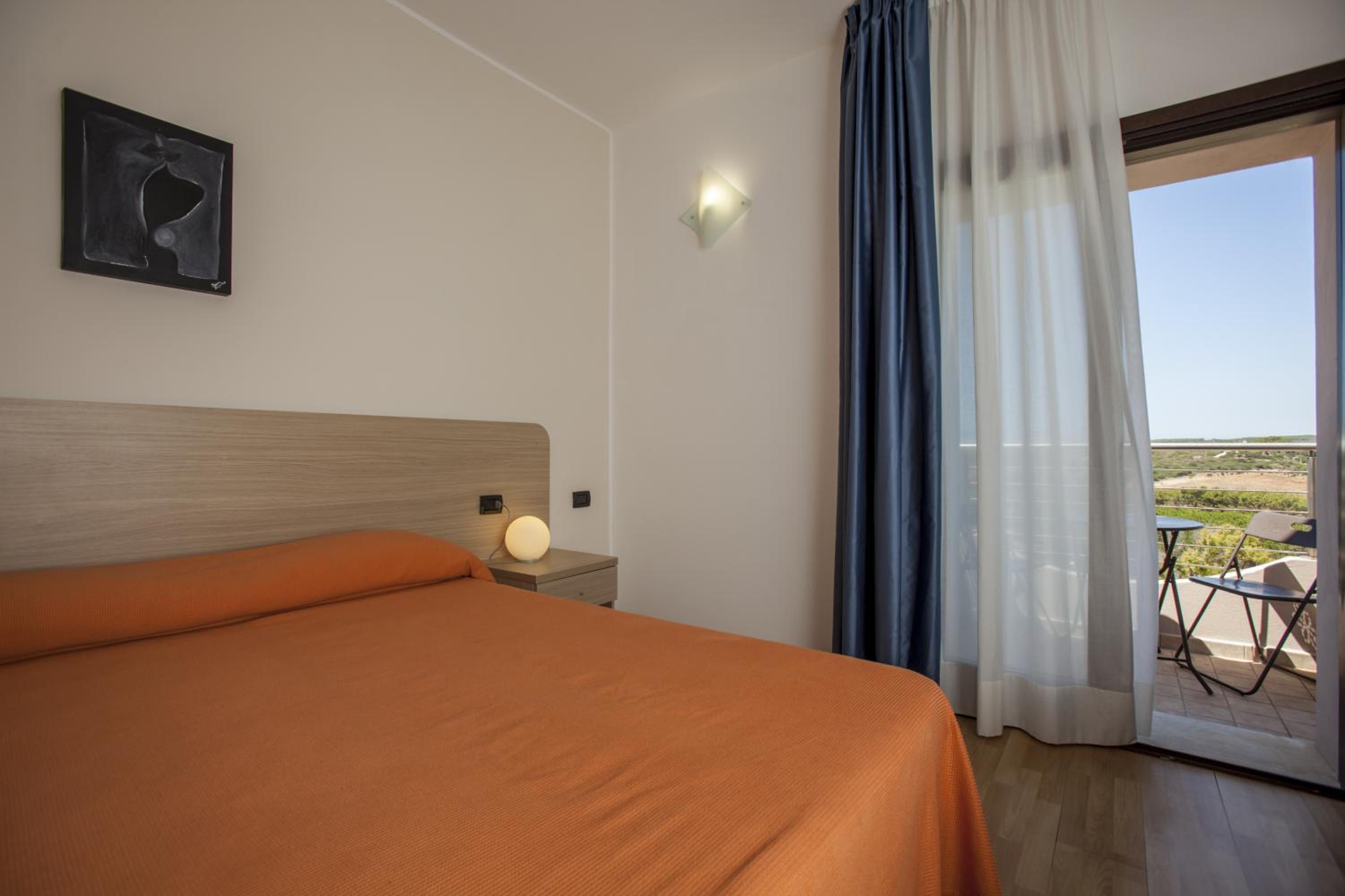 Standard Double or Twin Room with Sea View photo 3