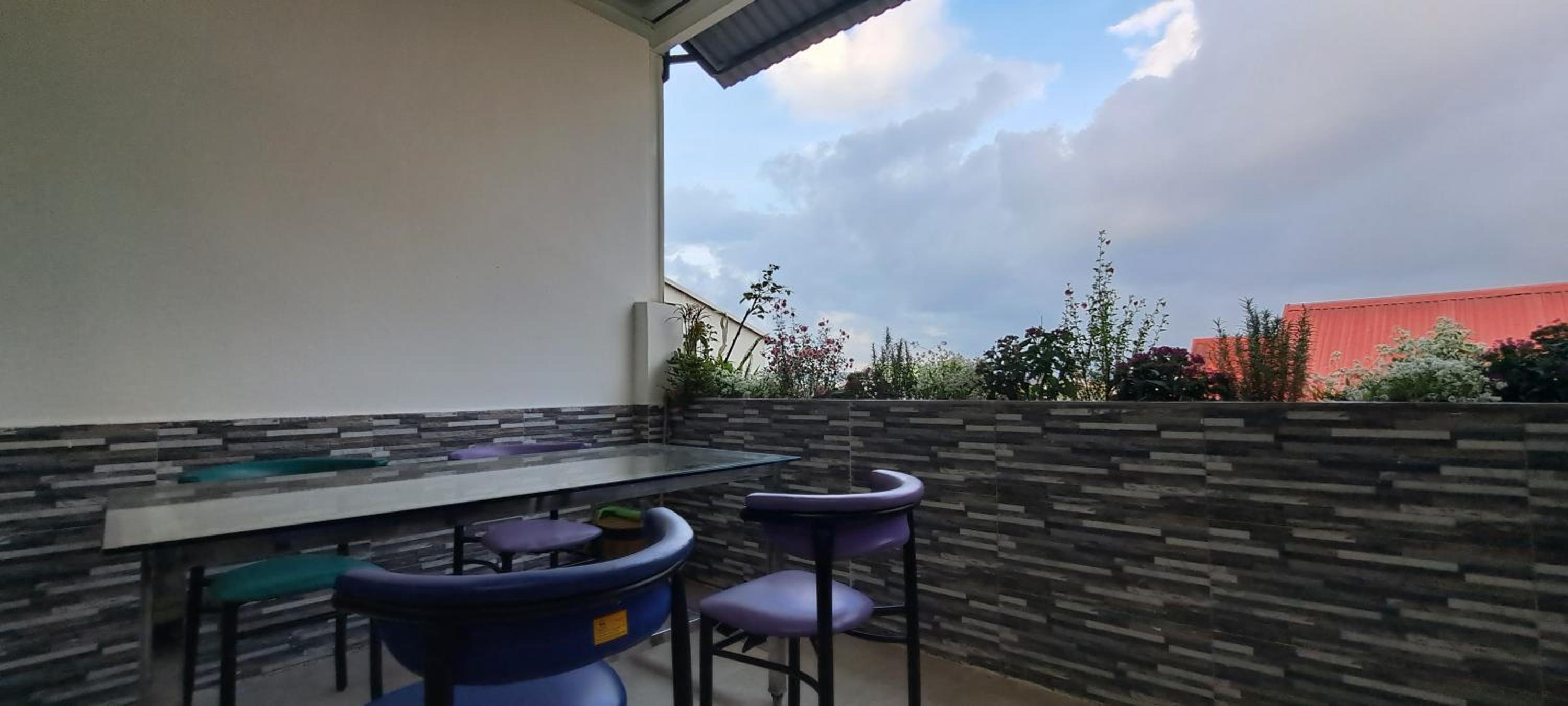Apartment with Terrace photo 2