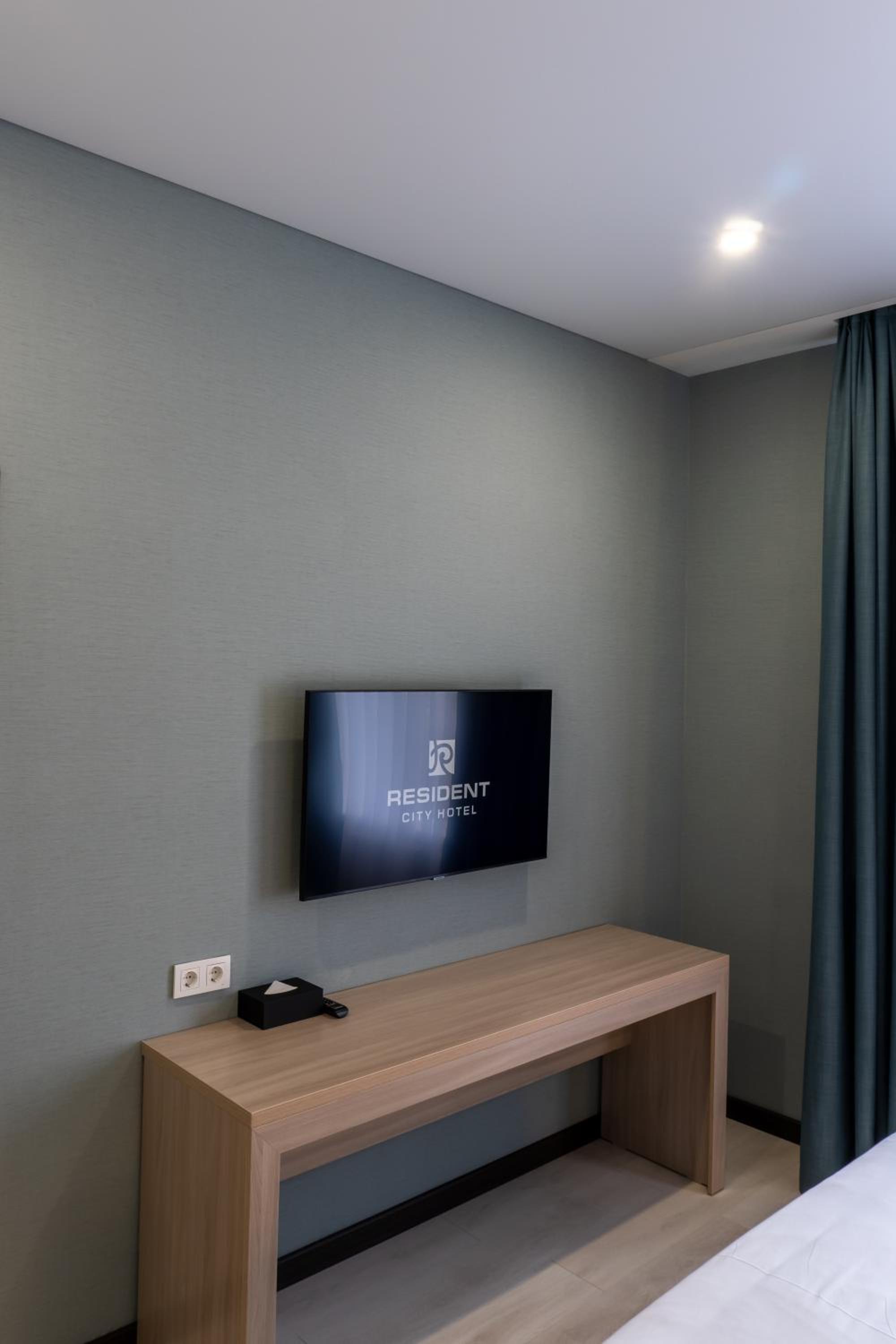 Standard King Room photo 2