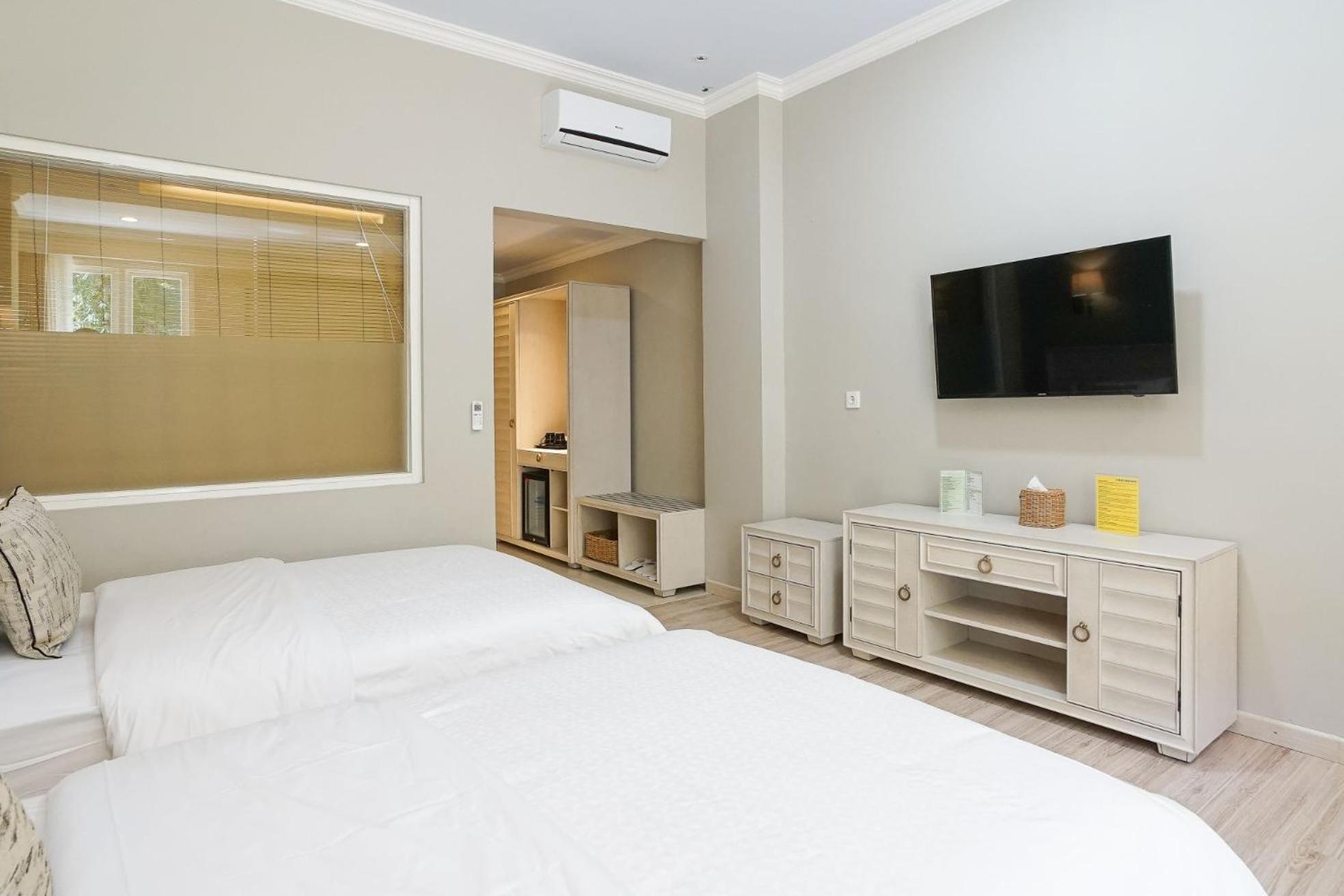 Deluxe Twin Room - Photo 2