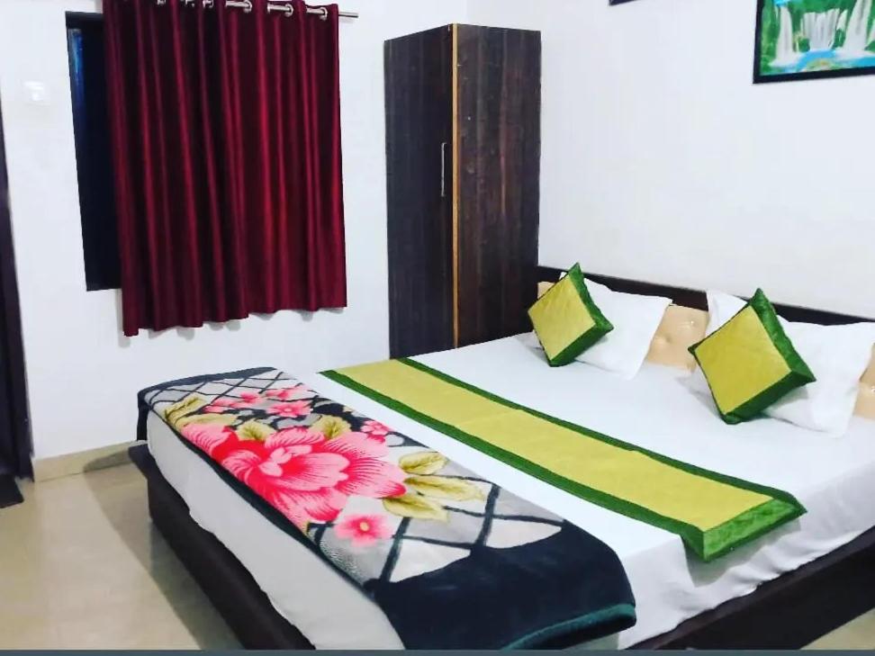 Deluxe King Room photo 3