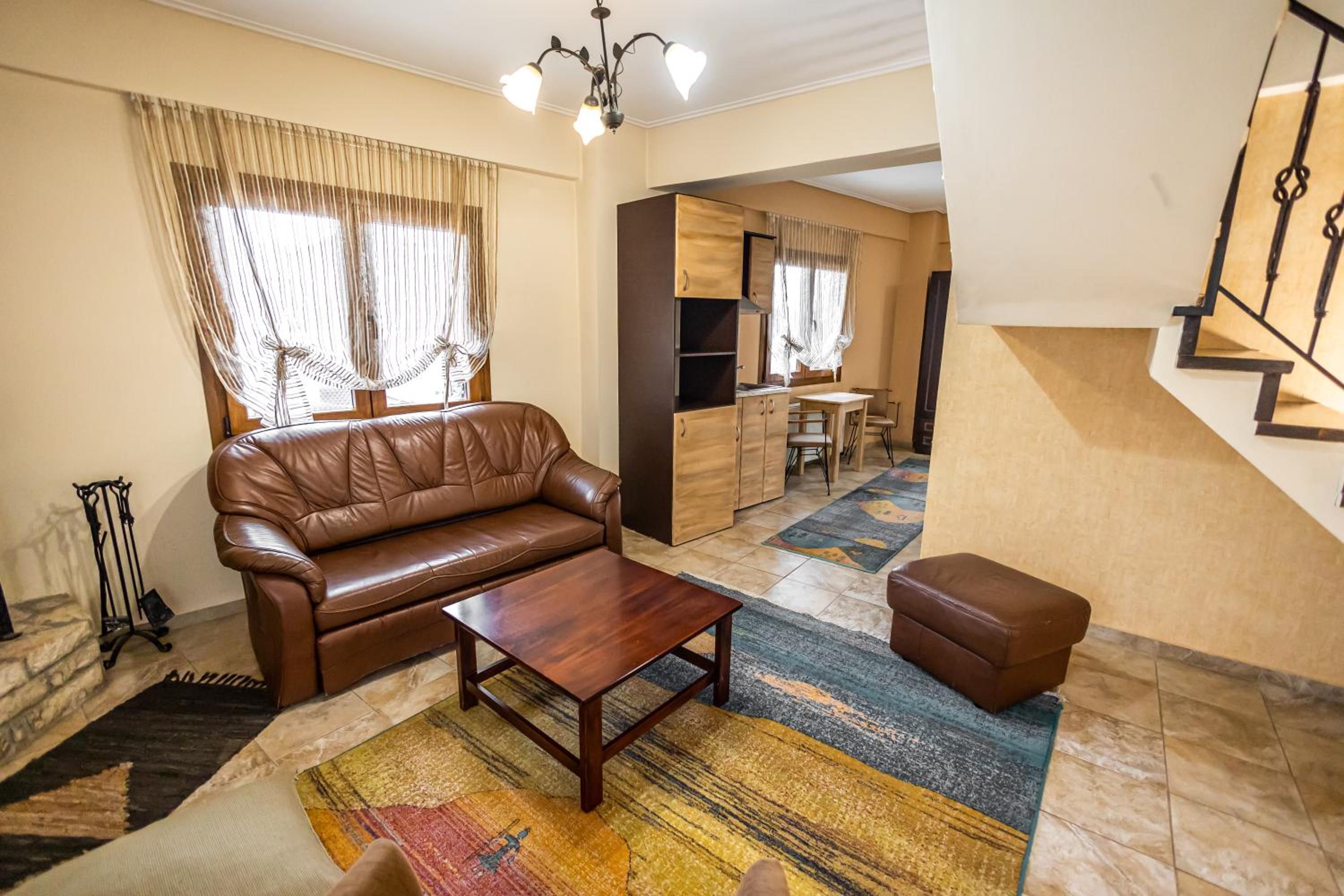 Deluxe Family Room - Photo 6