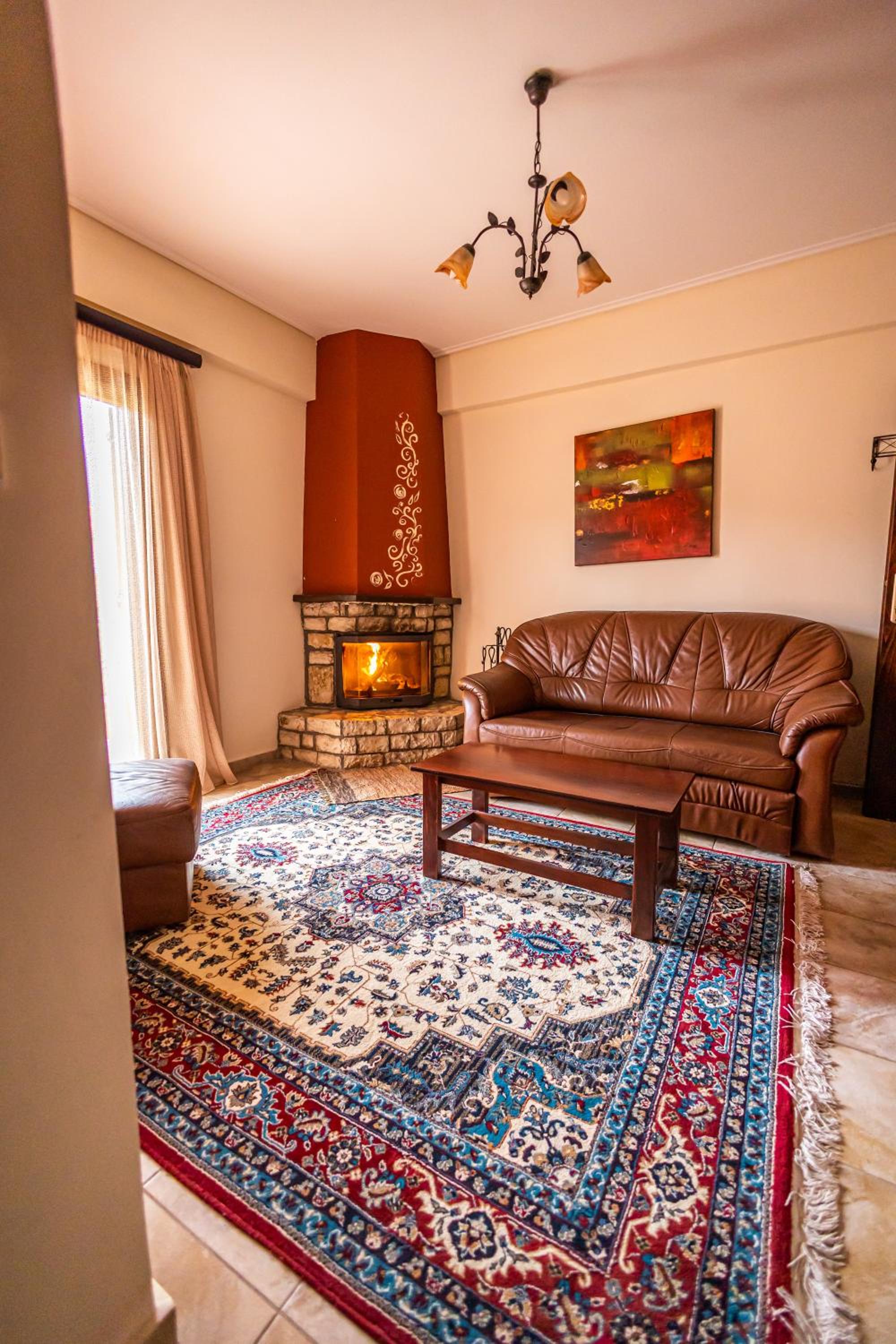 Deluxe Room - Photo 3