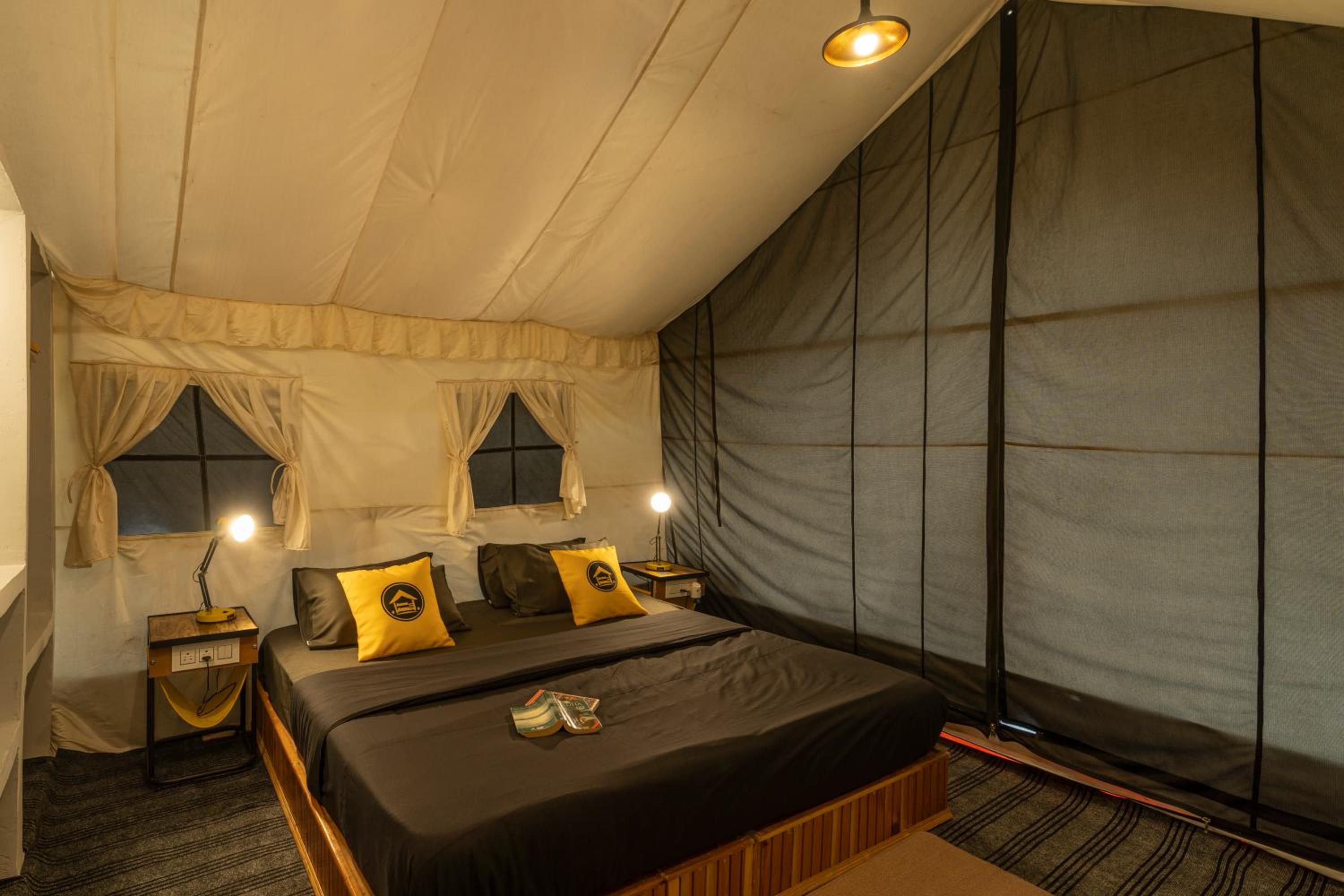  Standard Swiss Tent photo 2