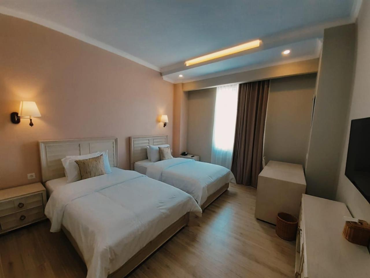 Superior Twin Room - Photo 2