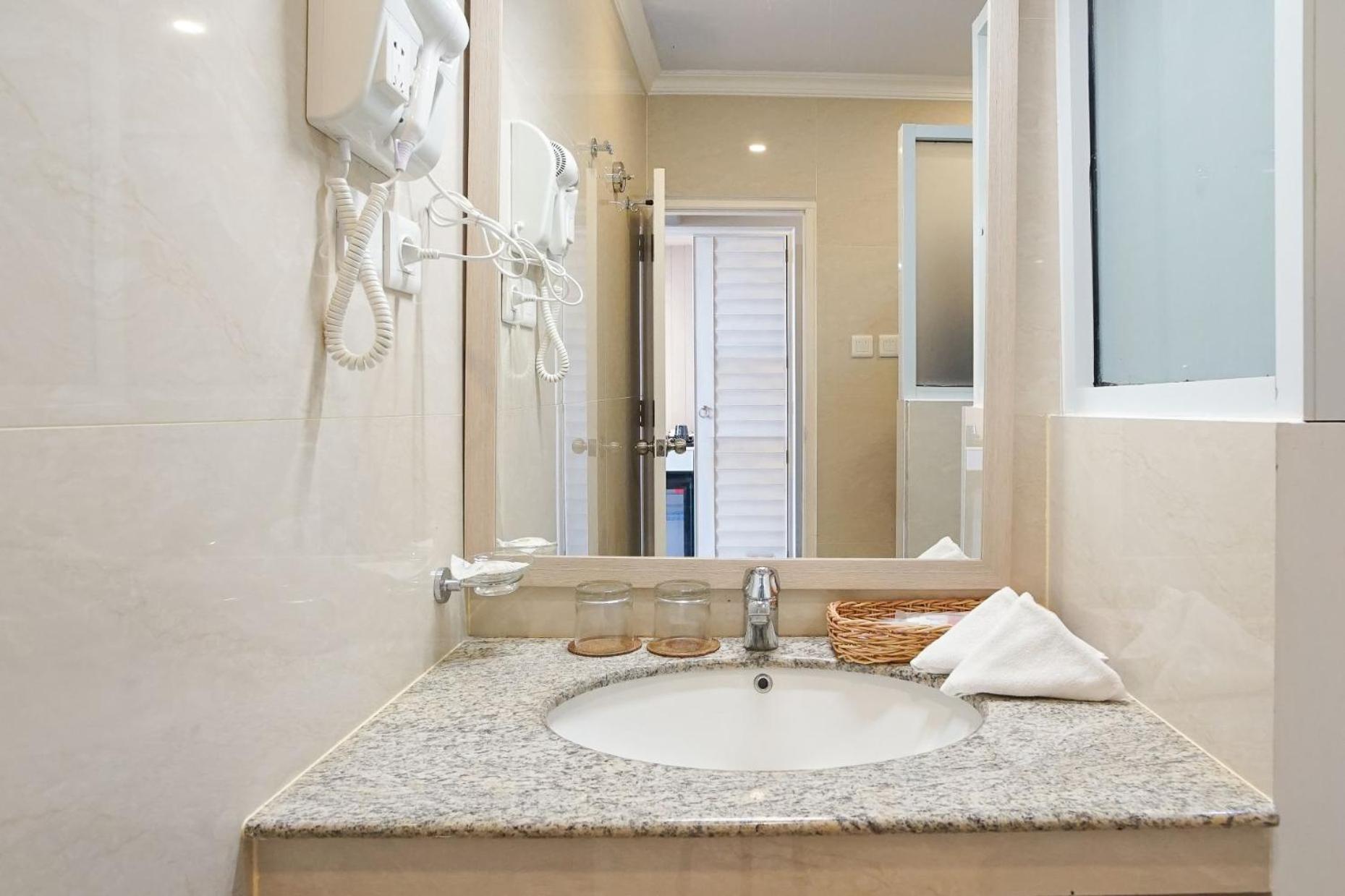 Superior Double Room - Photo 5