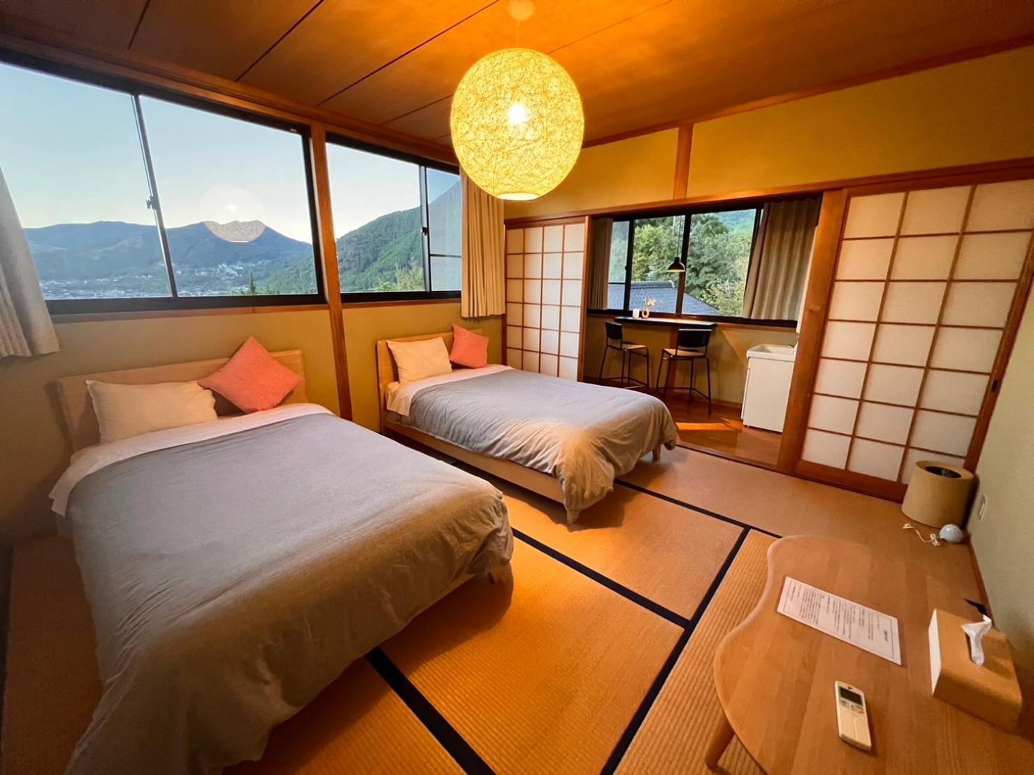 Twin Room with City View - Photo 1