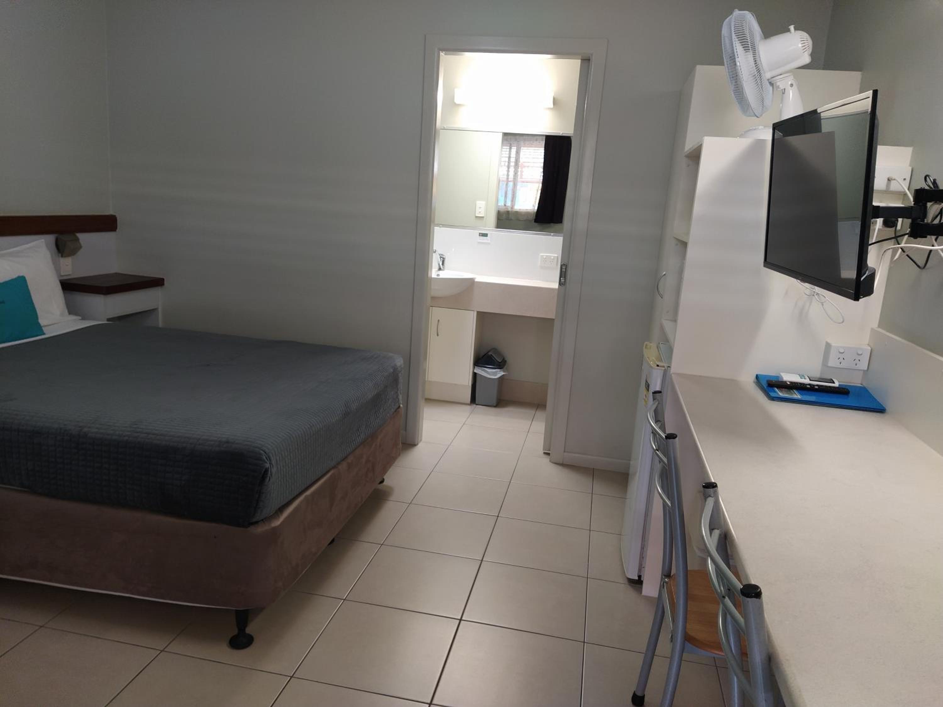 Single Room photo 2