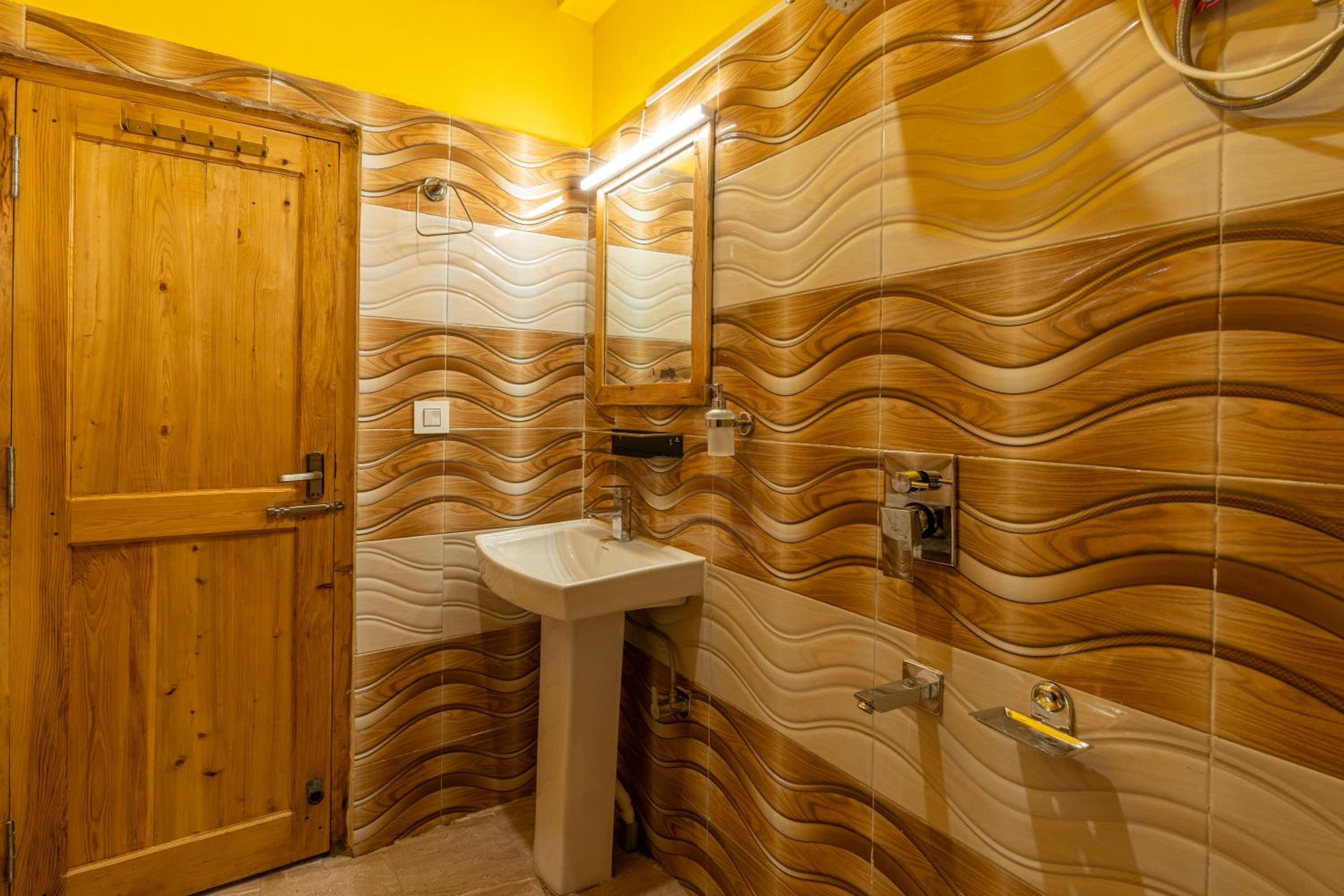 Deluxe Double Room - Photo 3