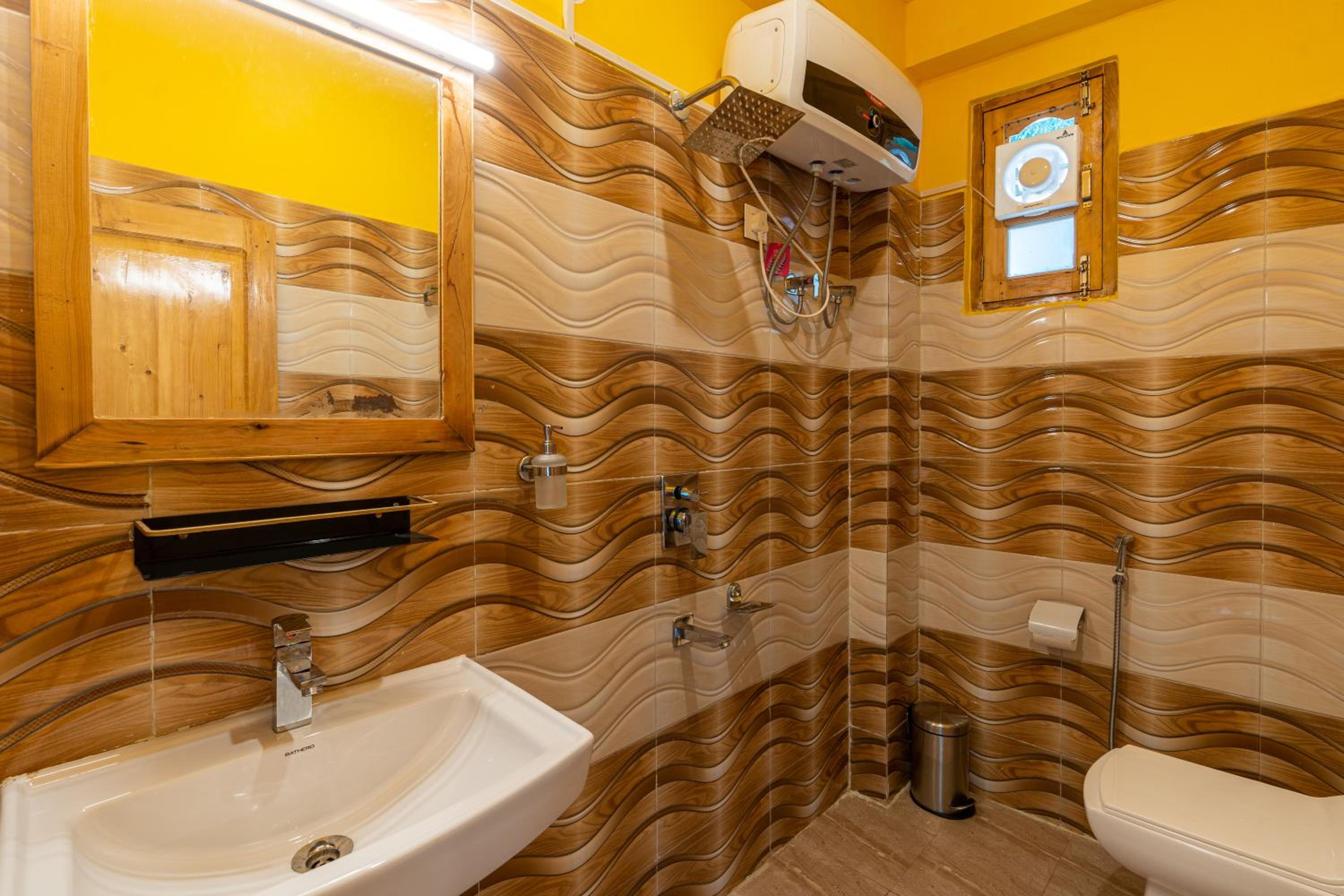 Deluxe Double Room - Photo 2