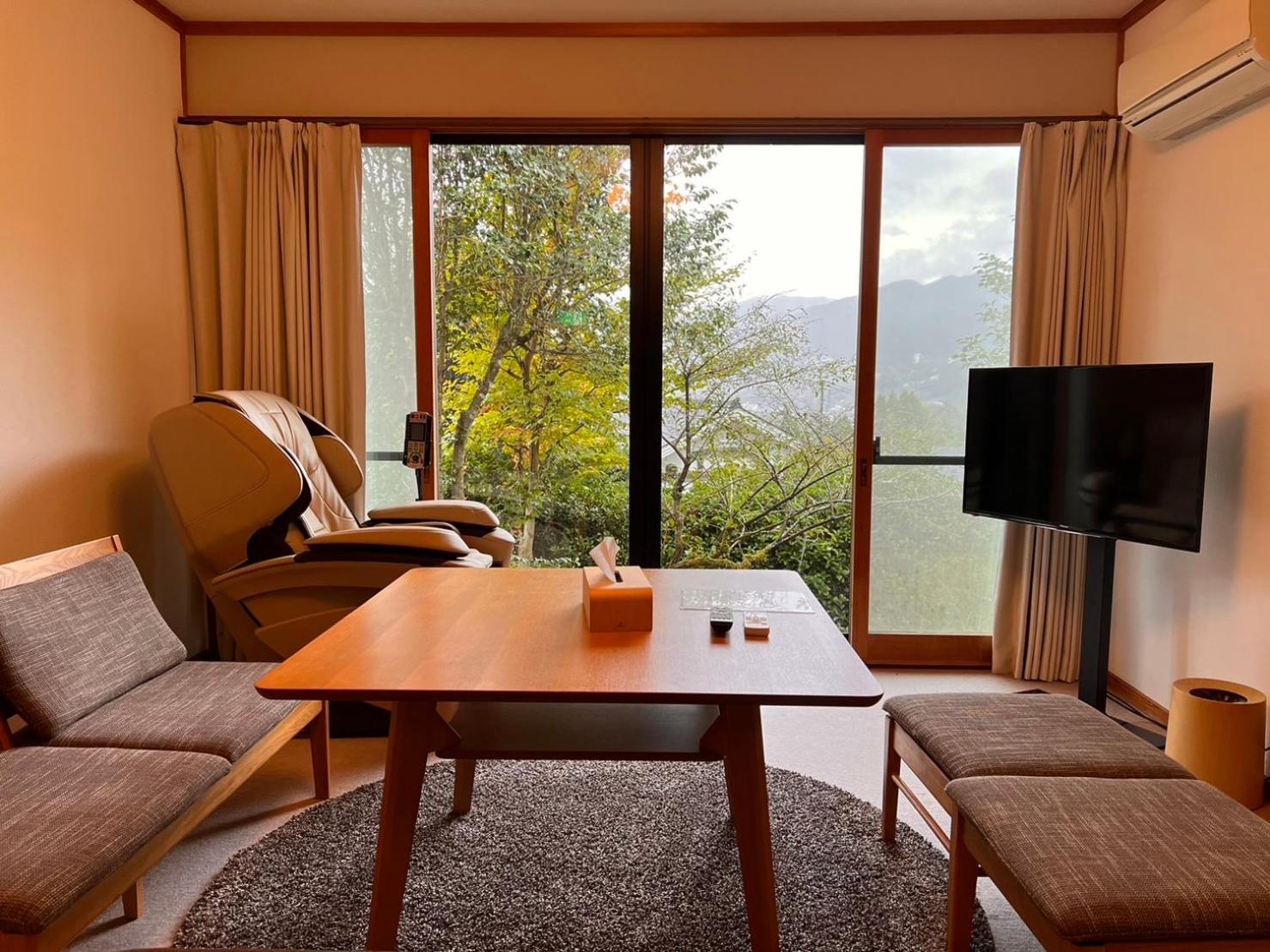 Quadruple Room with Private Bathroom - Photo 1