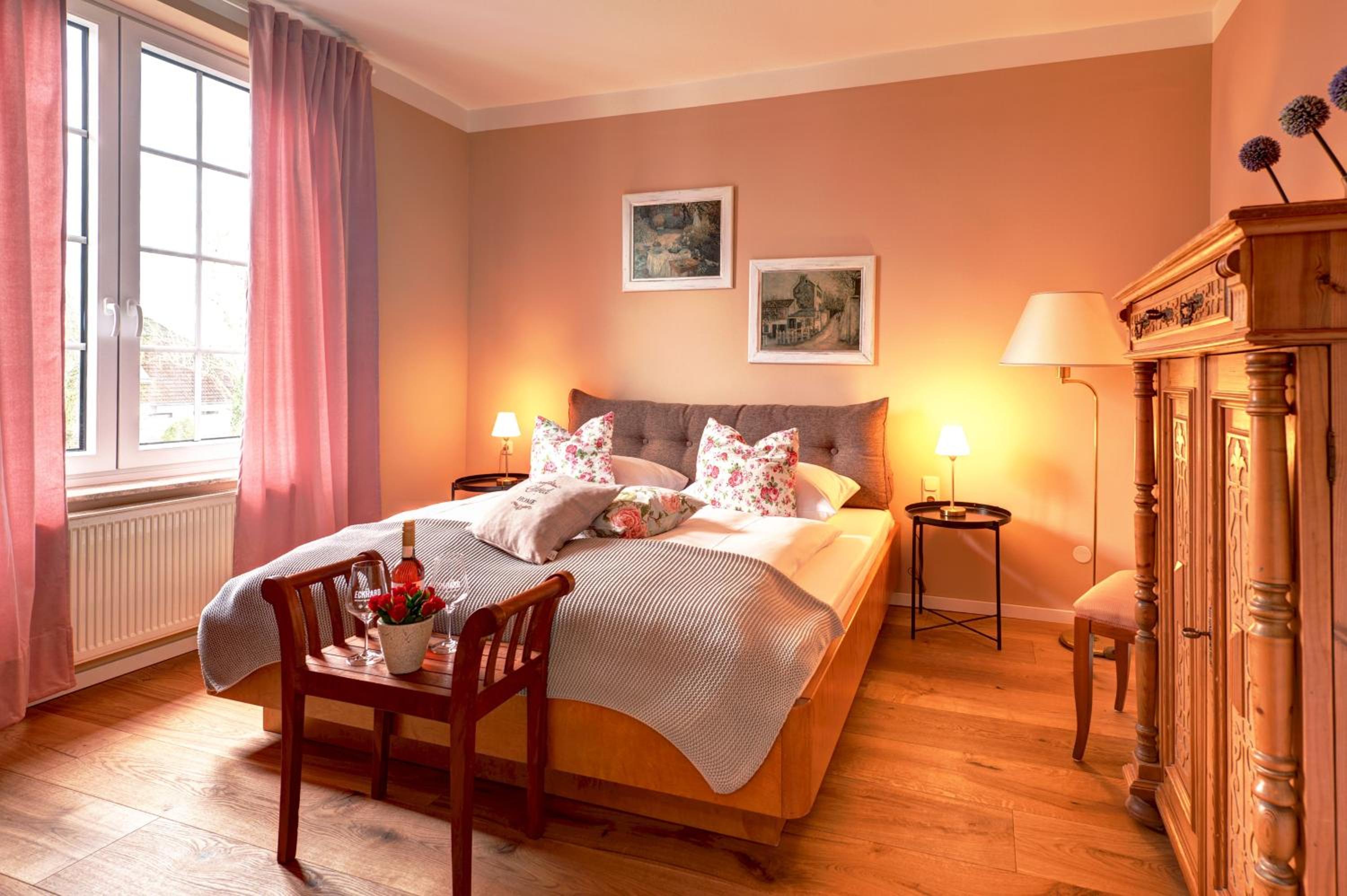Double Room - Photo 3