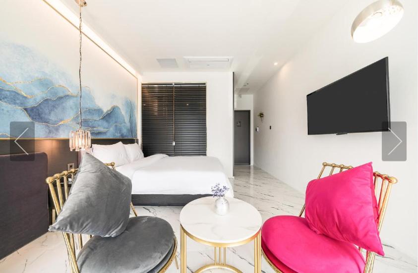 Double Room with Sea View - Photo 2