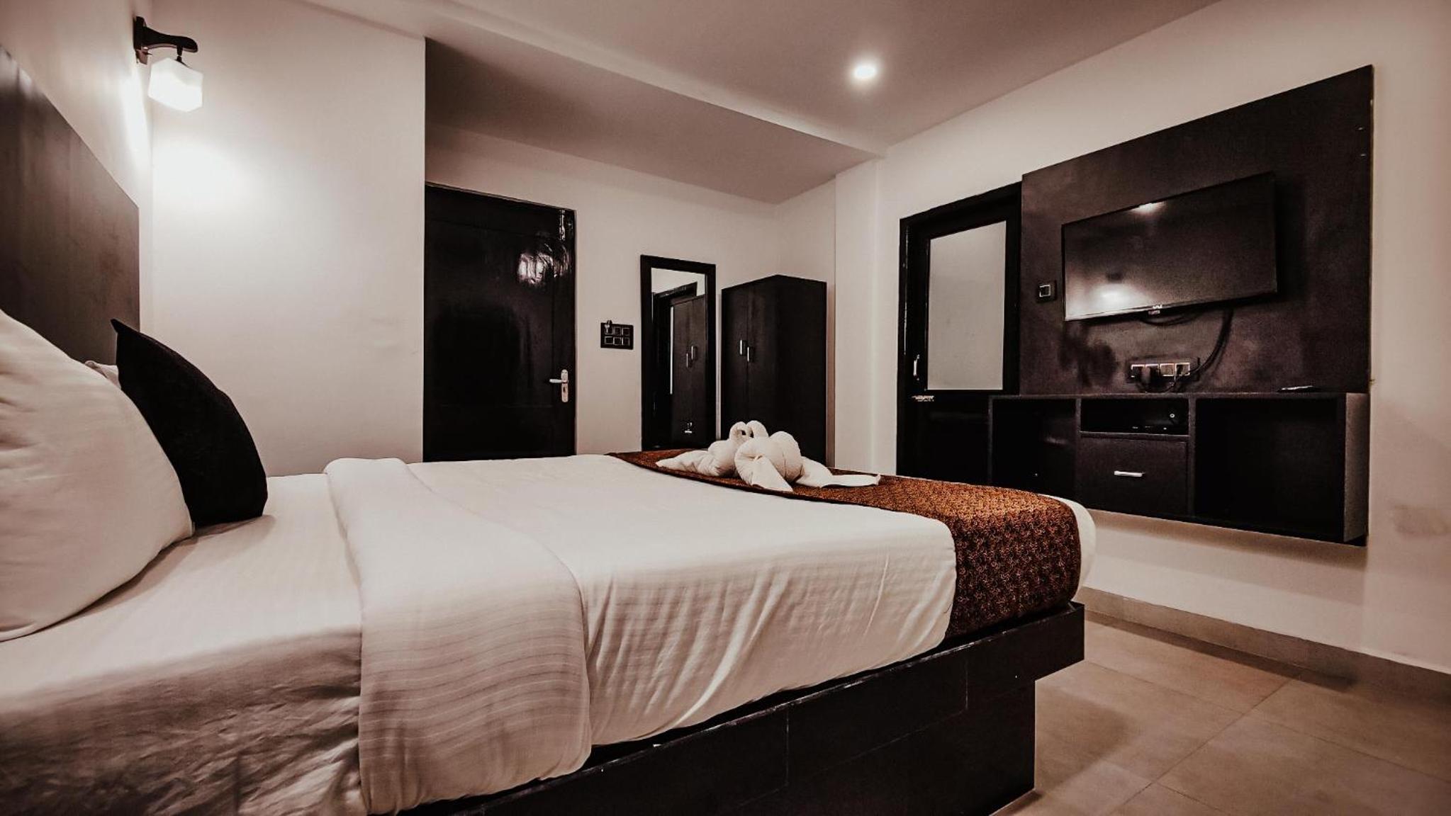 Double Room with Balcony photo 3
