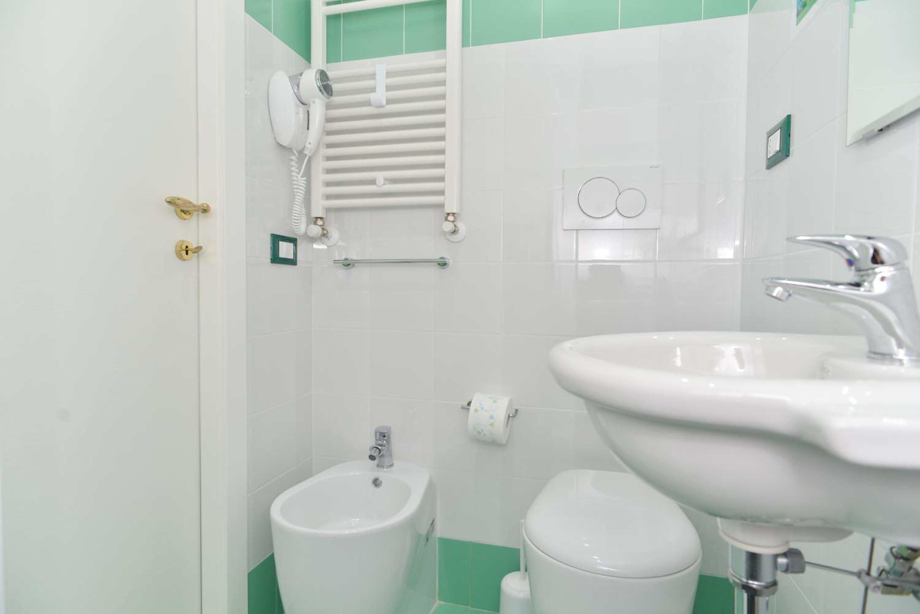Double or Twin Room photo 2