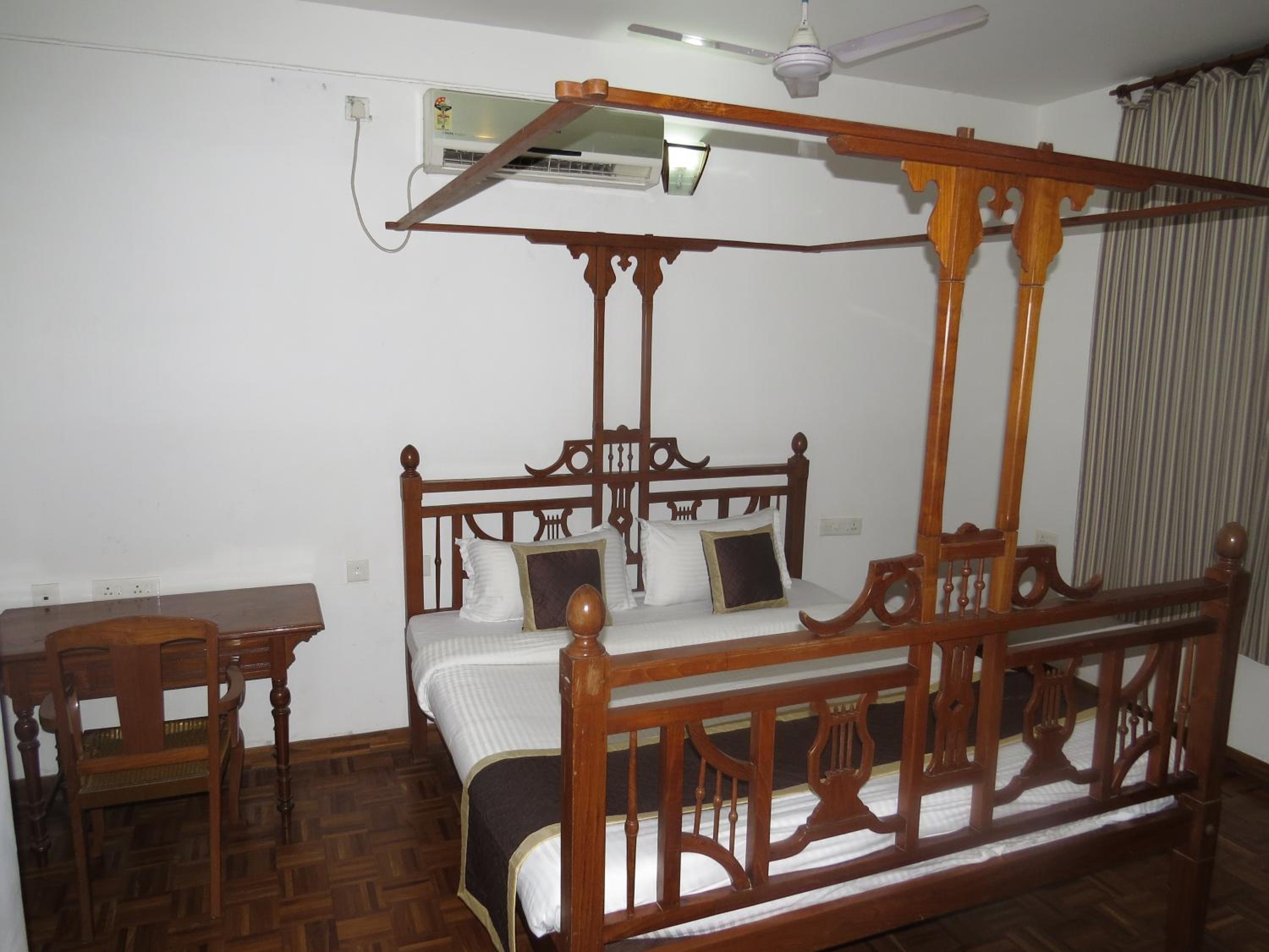 Deluxe Suite - Photo 8