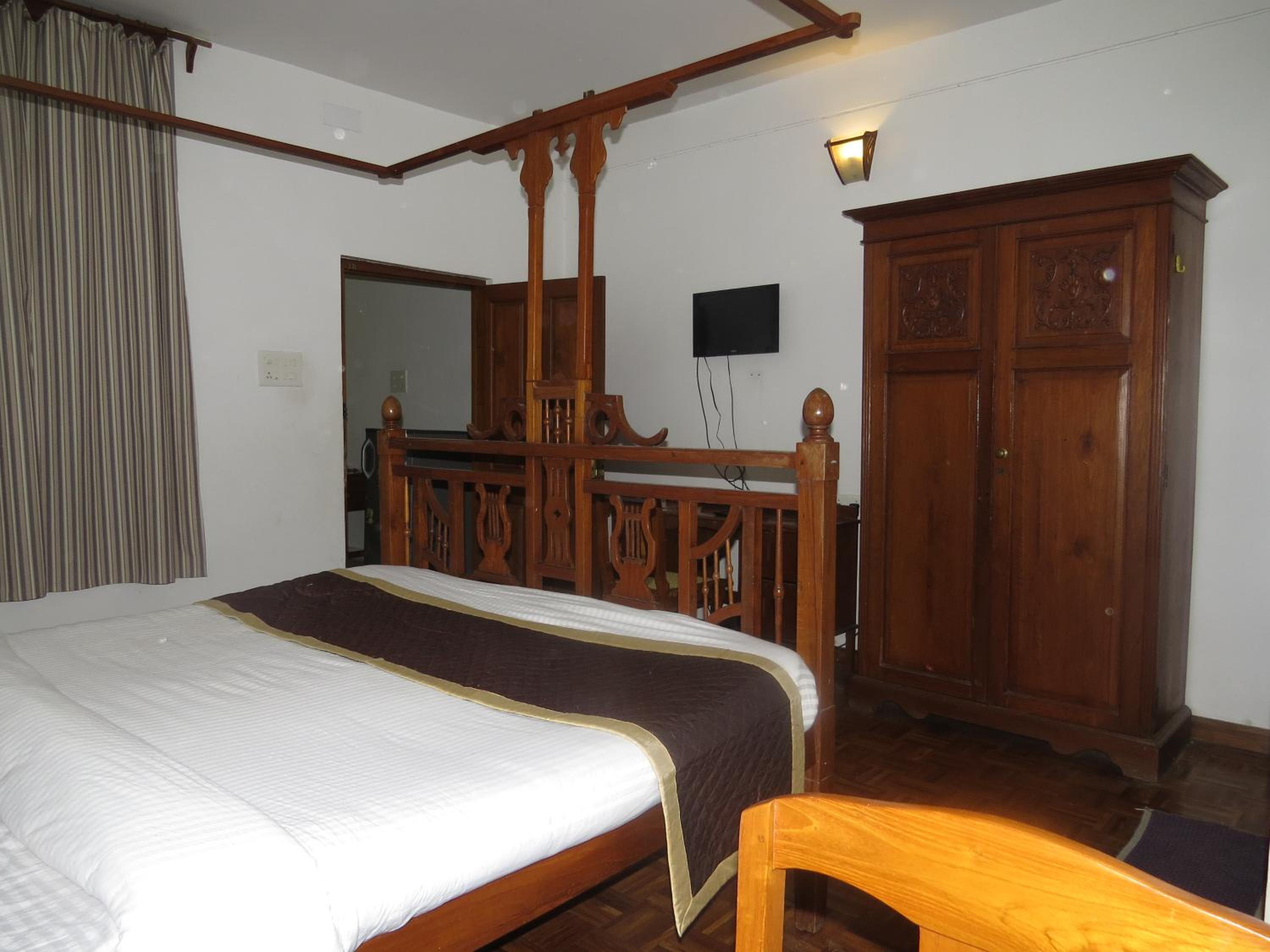 Deluxe Suite - Photo 9