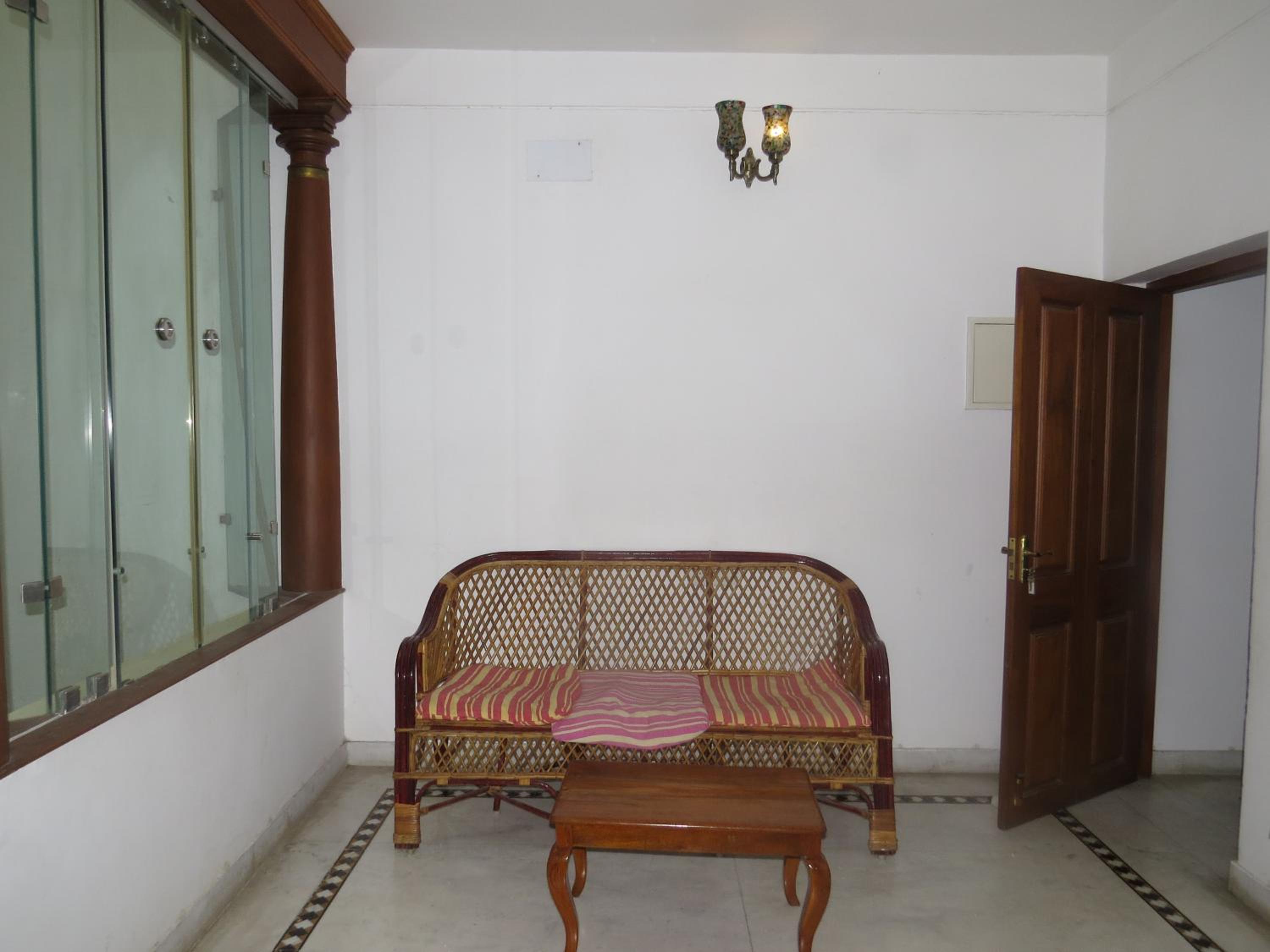 Deluxe Suite - Photo 16