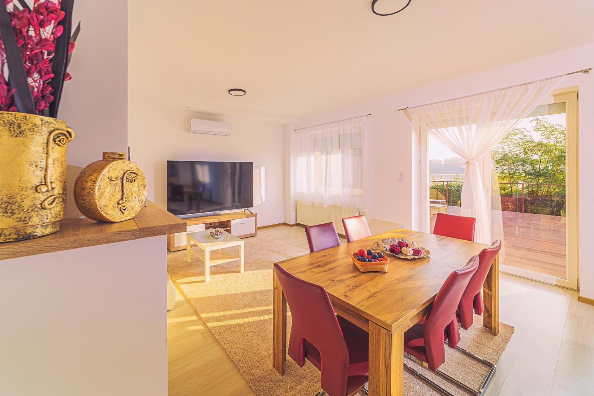 Three-Bedroom Apartment - Photo 18