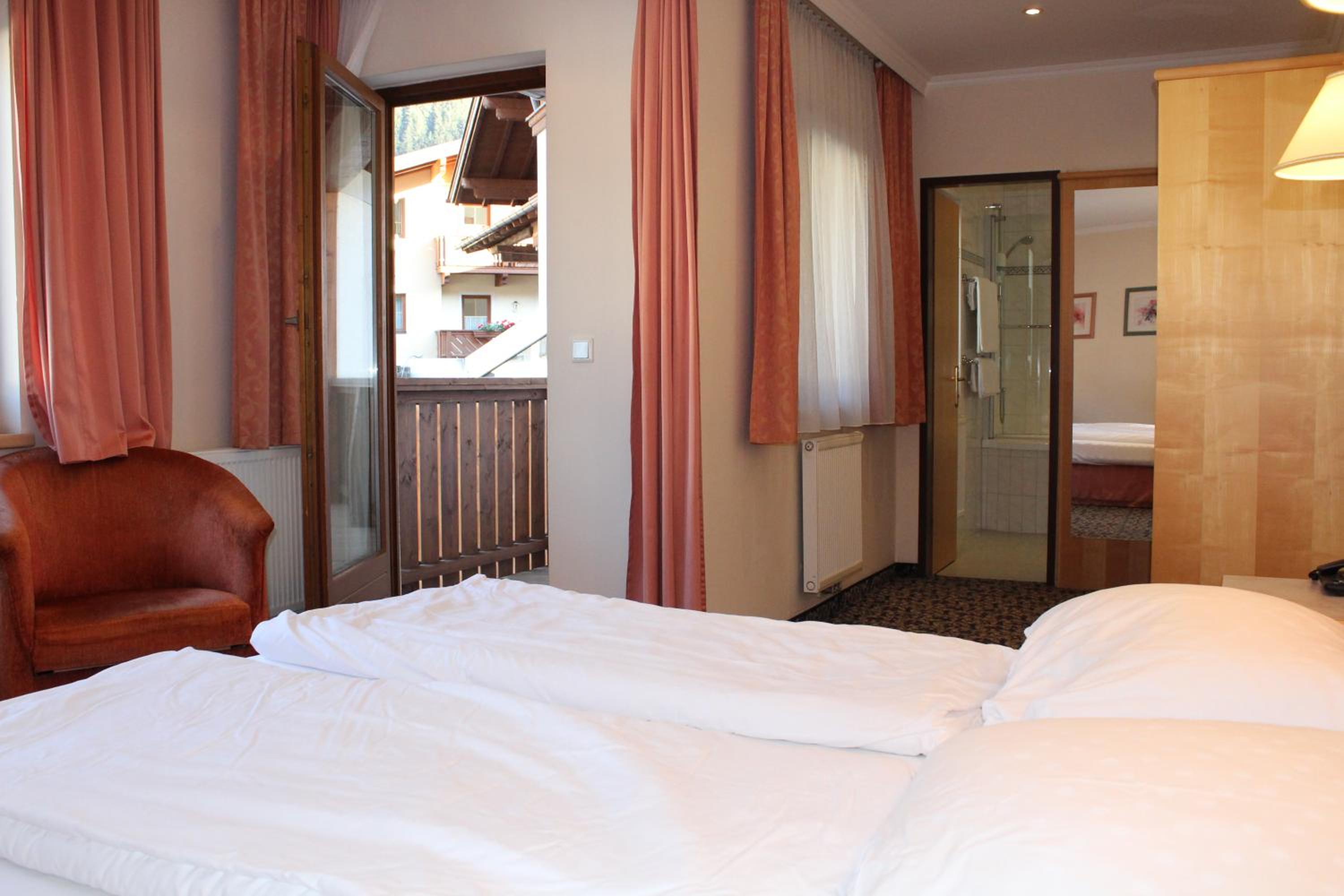 Standard Double Room photo 1
