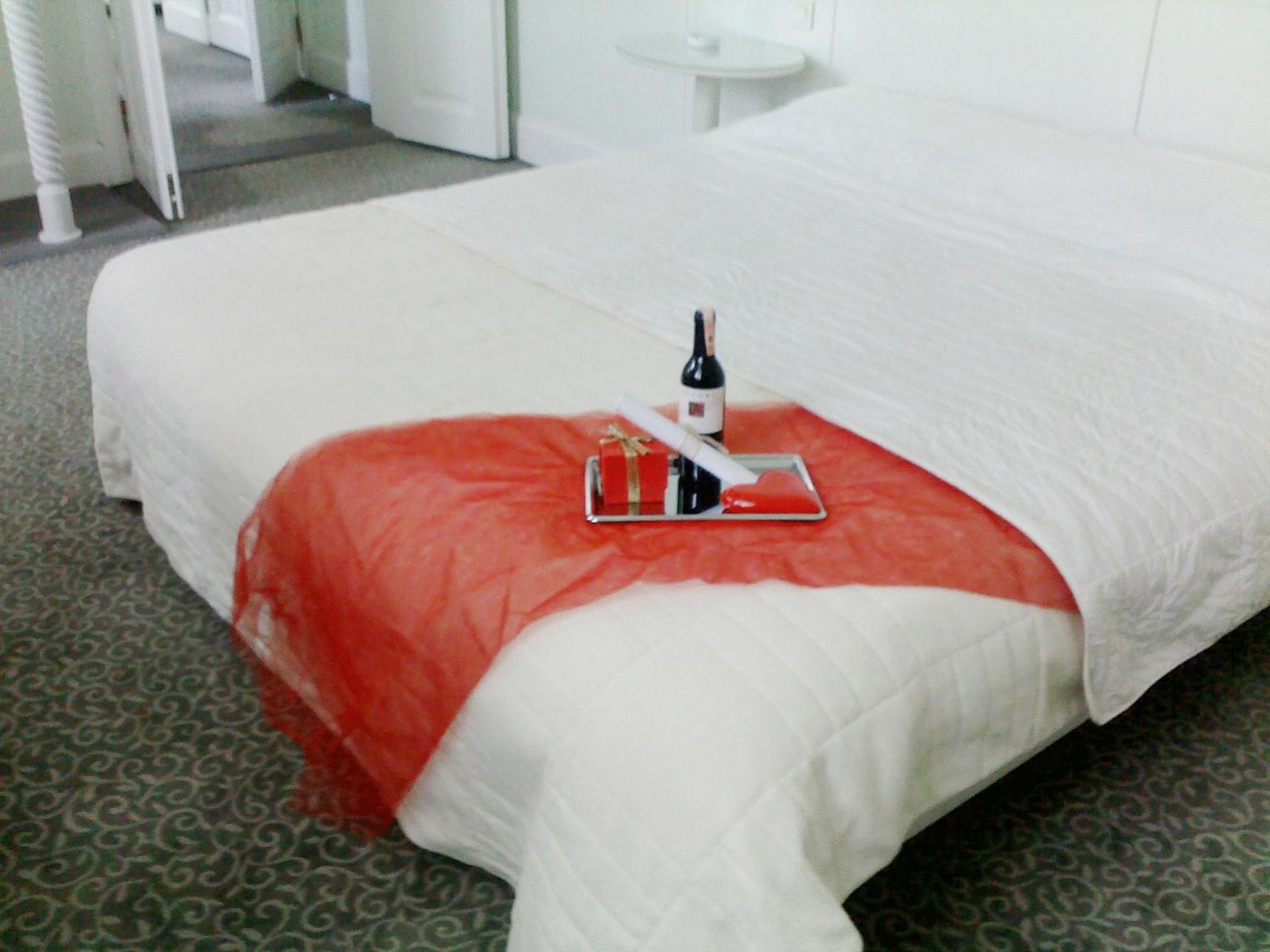 Suite - Photo 10