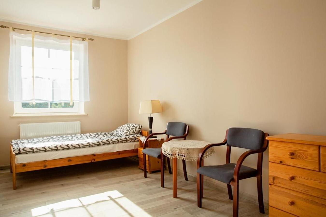 Family Room - Photo 1