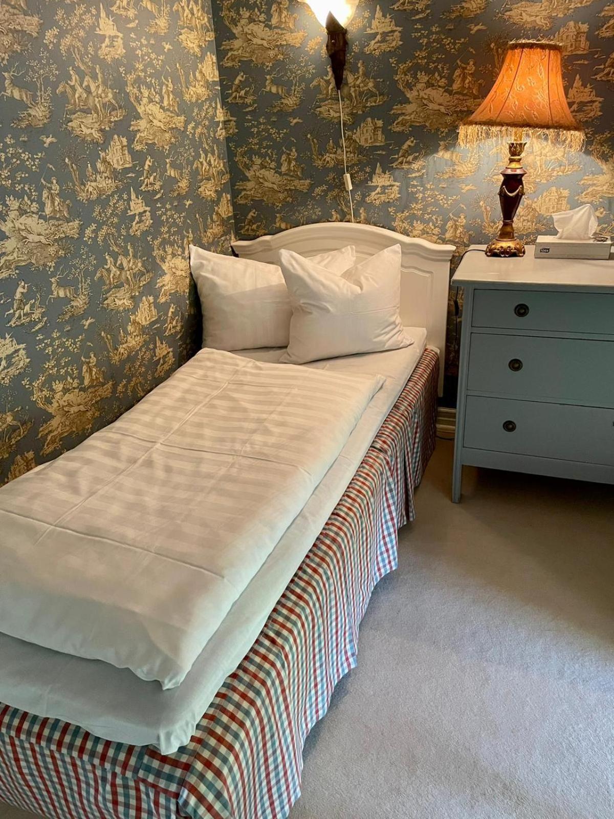 Single Room photo 3