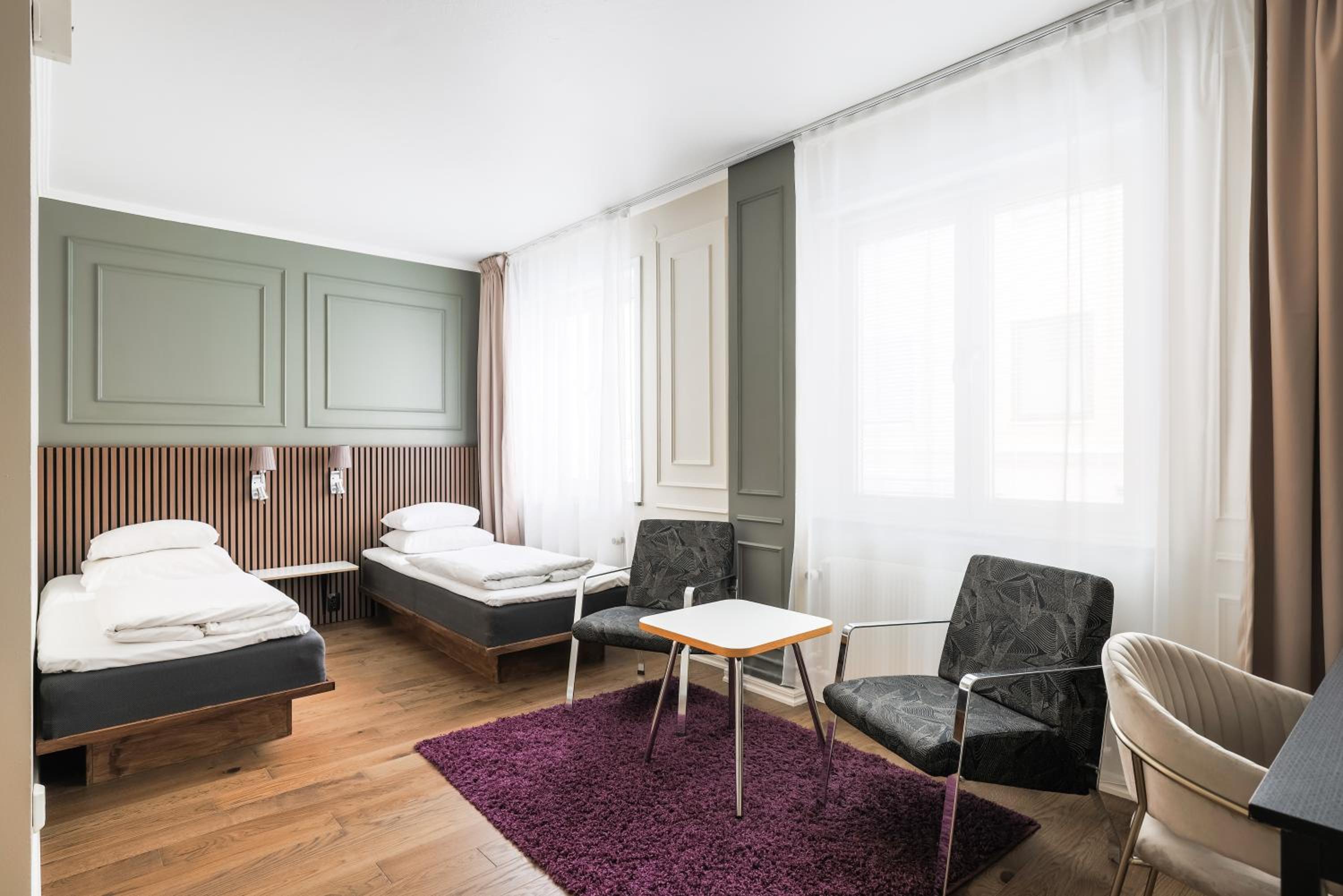 Standard Double Room - Photo 6