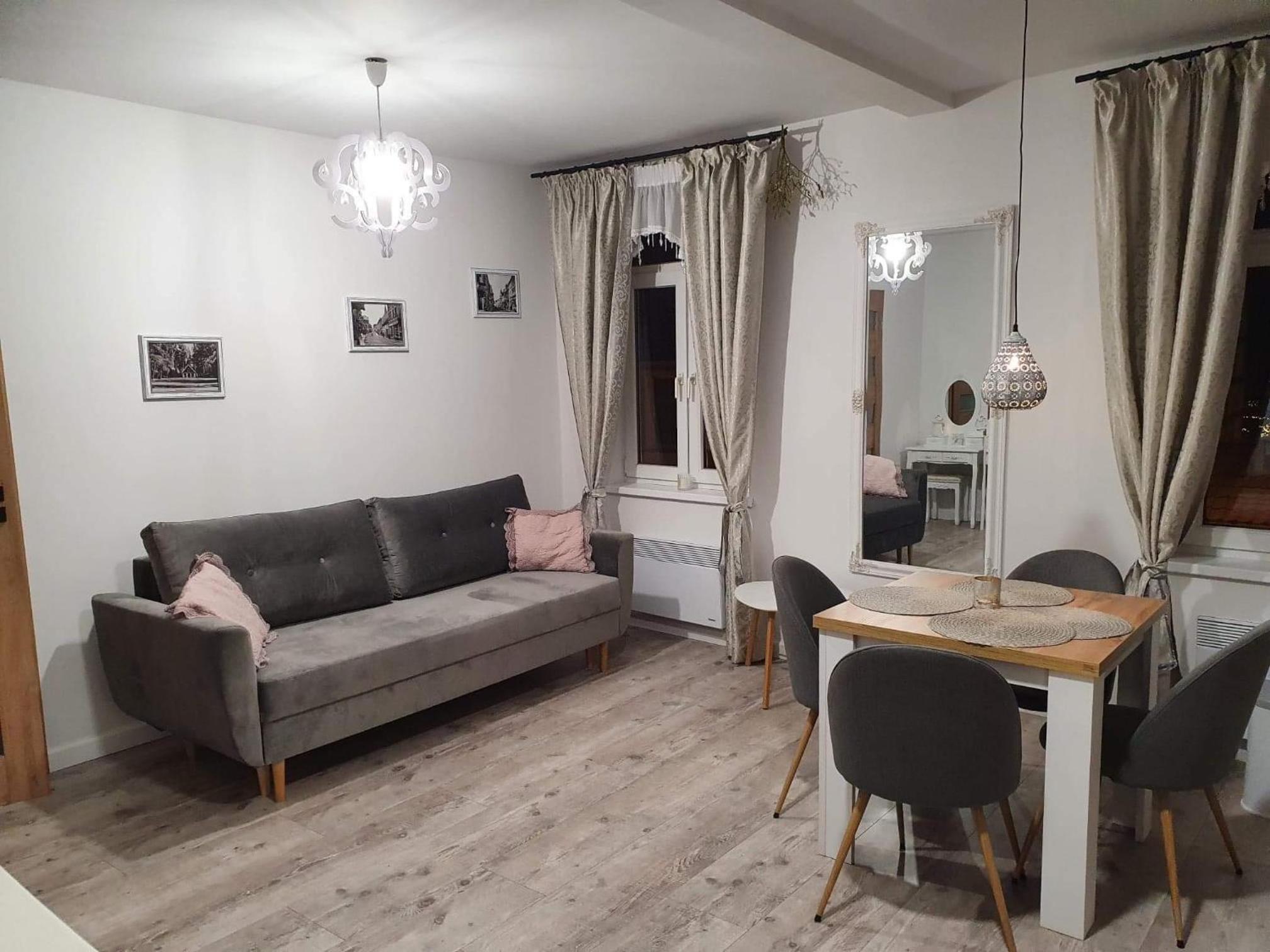 One-Bedroom Apartment - Photo 5