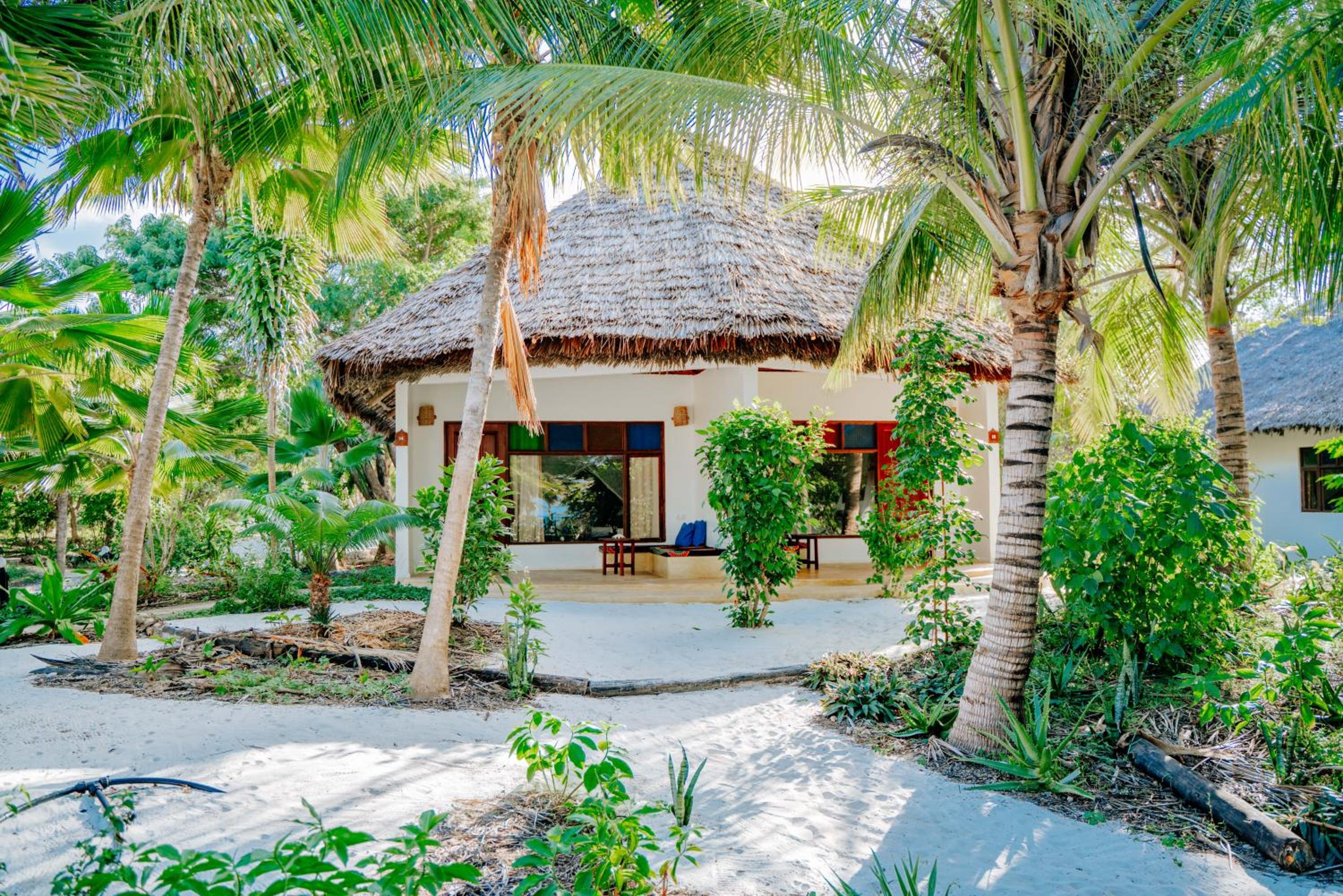 Deluxe Beach Front Room photo 1