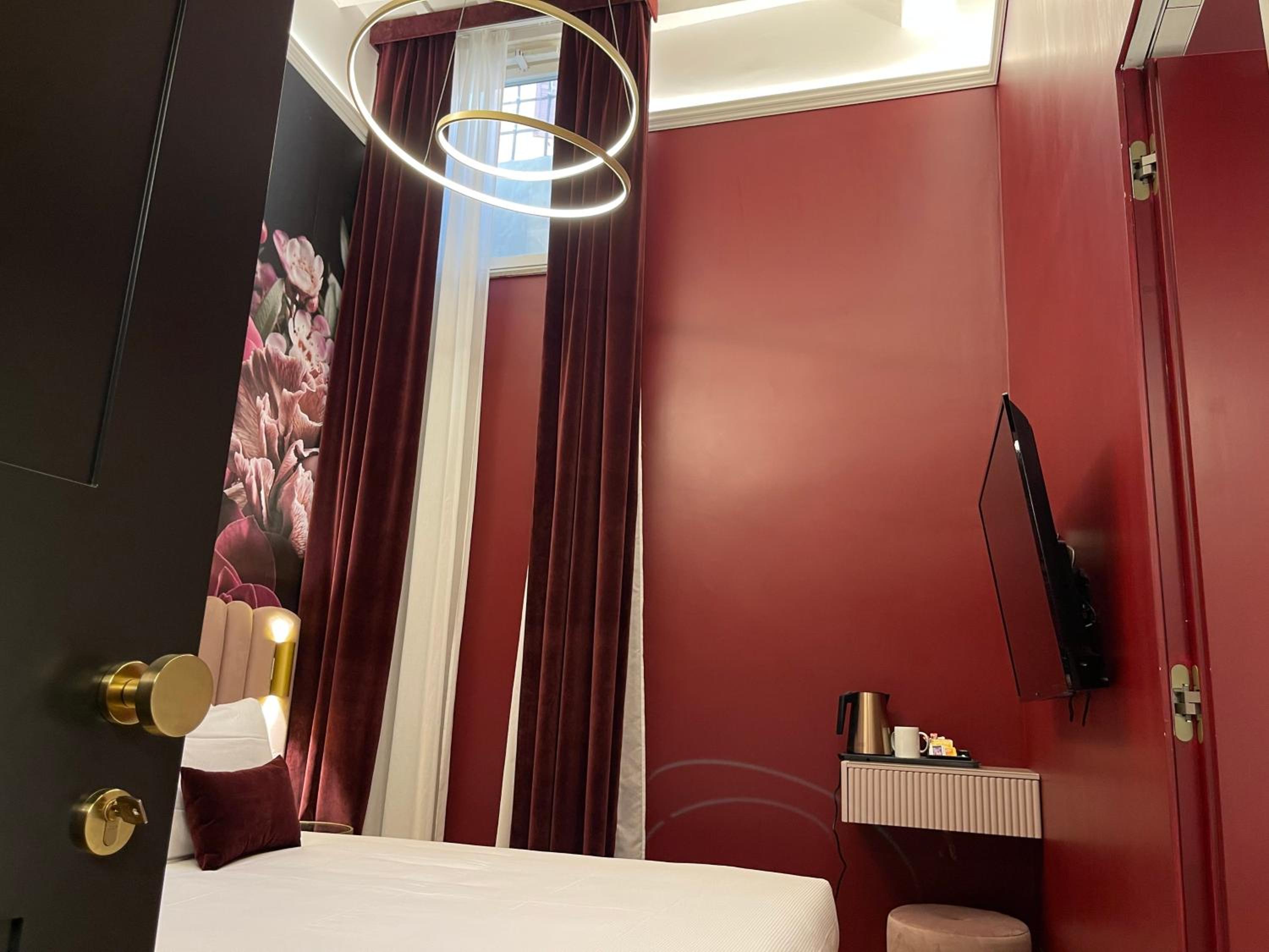Economy Double Room photo 3