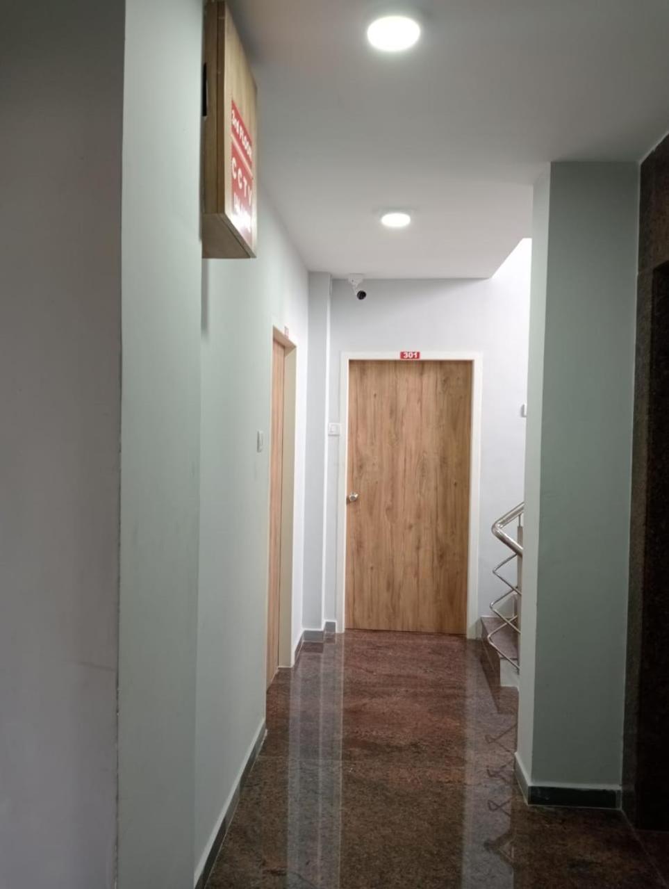 One-Bedroom Apartment - Photo 38