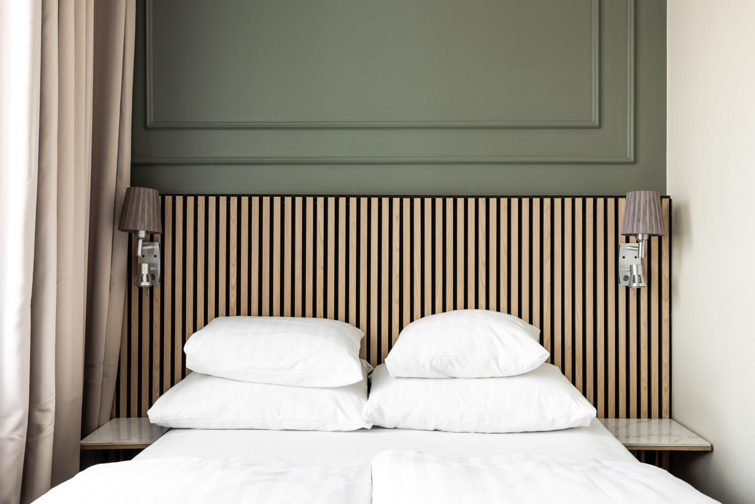 Compact Double Room - Photo 3