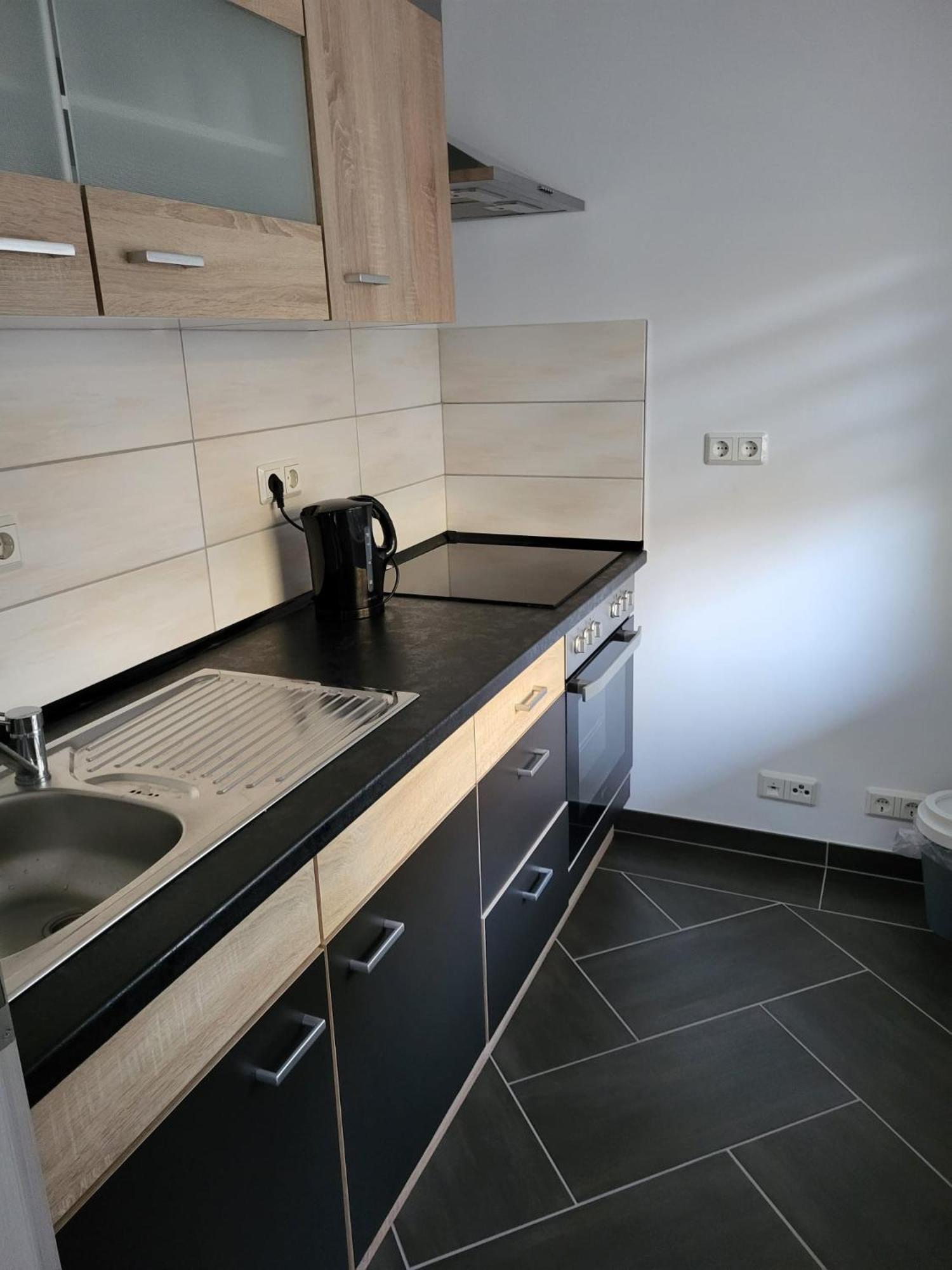 One-Bedroom Apartment - Photo 4