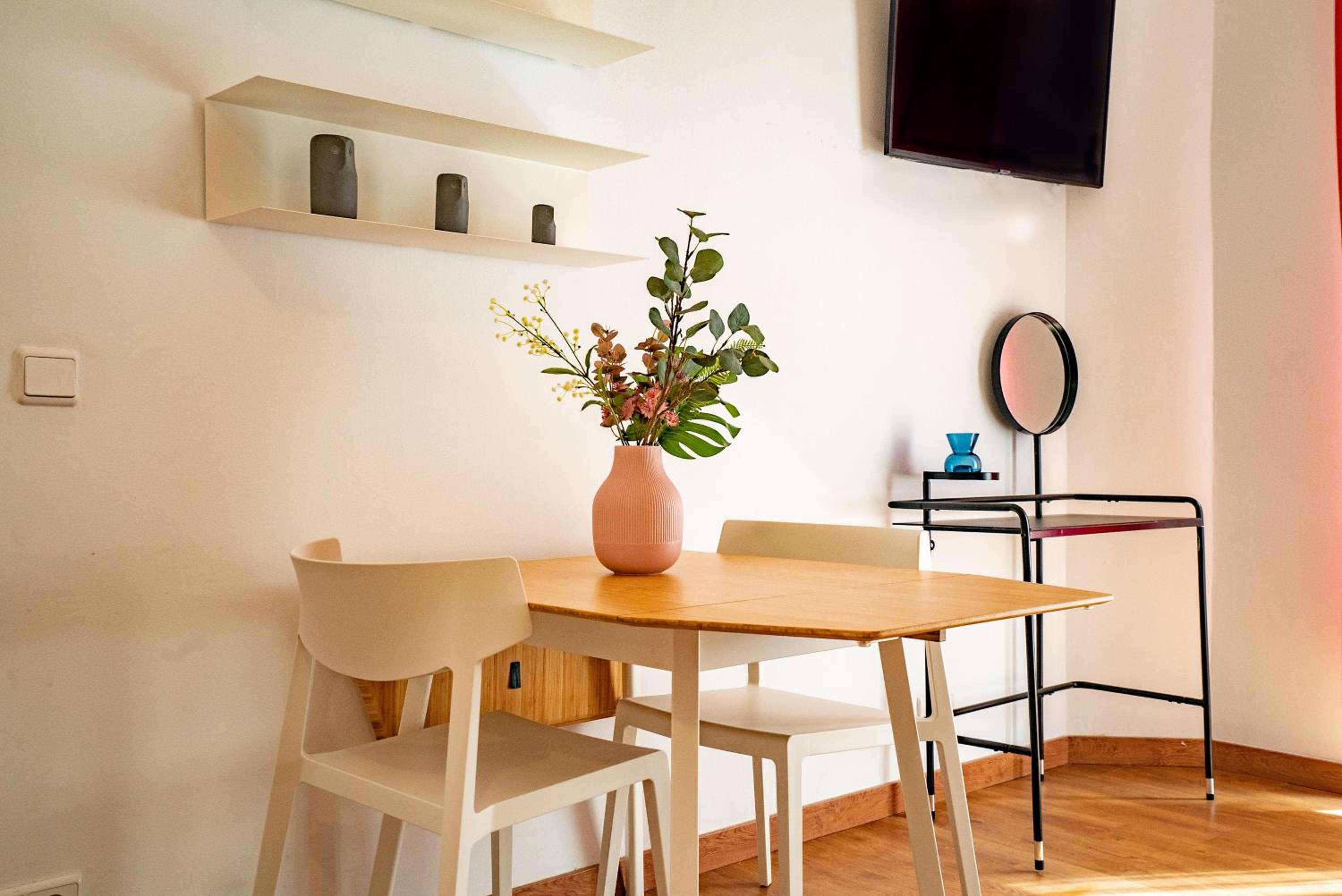 Studio with Terrace - Photo 4