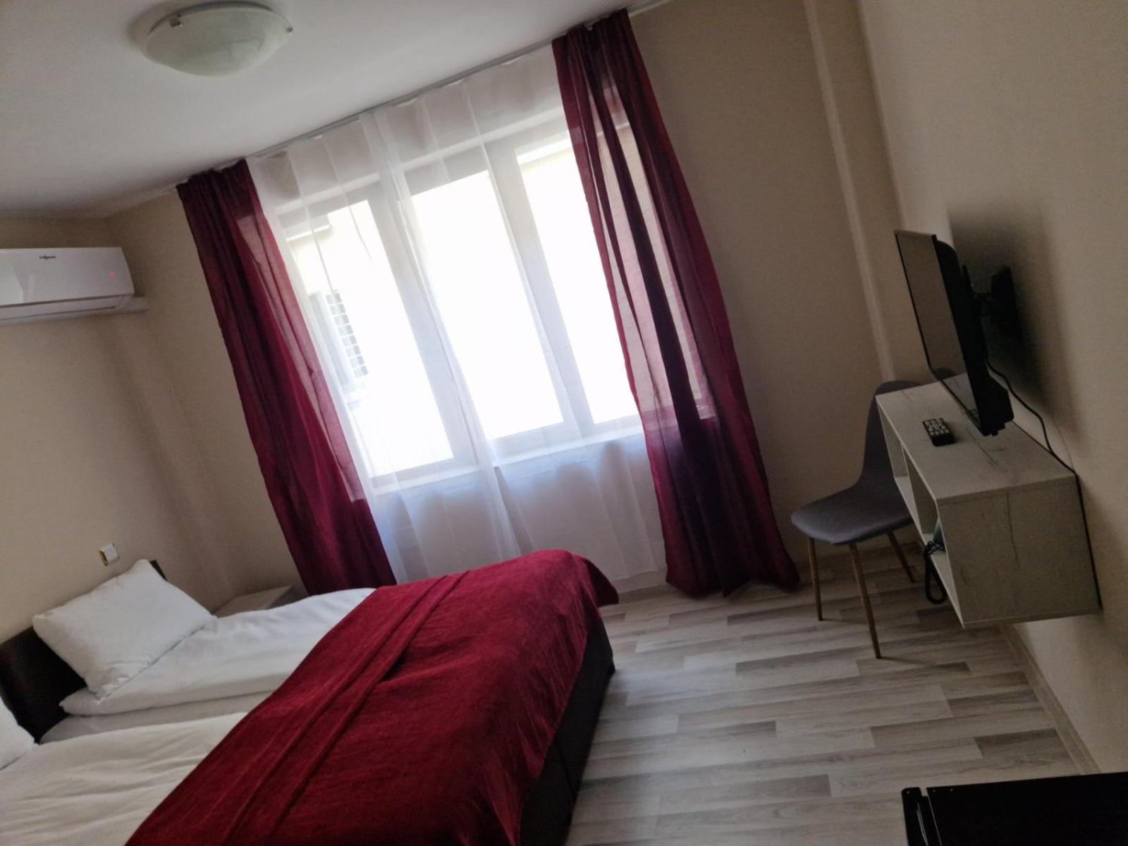 Double or Twin Room - Photo 2
