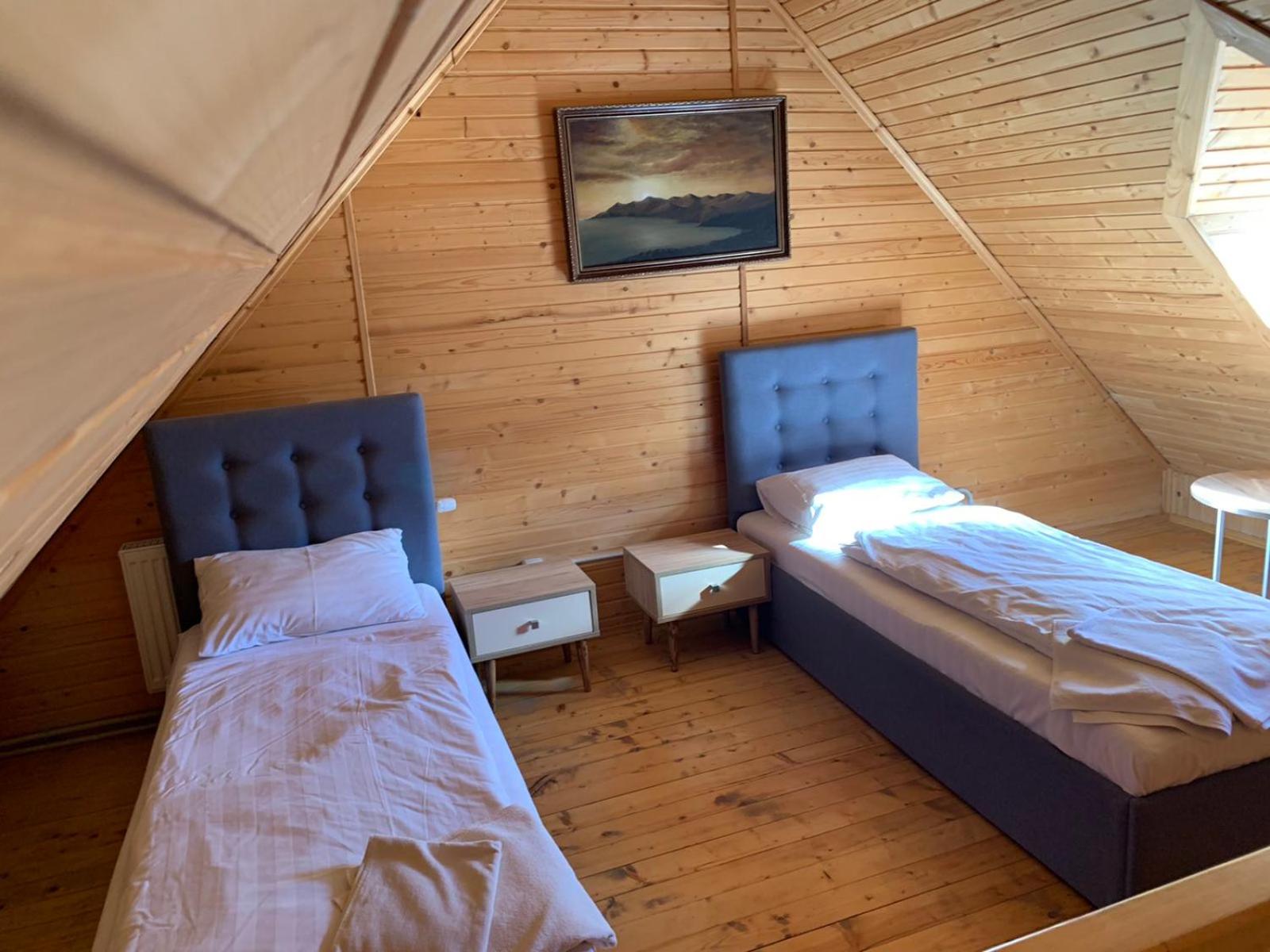 Quadruple Room with Mountain View photo 3
