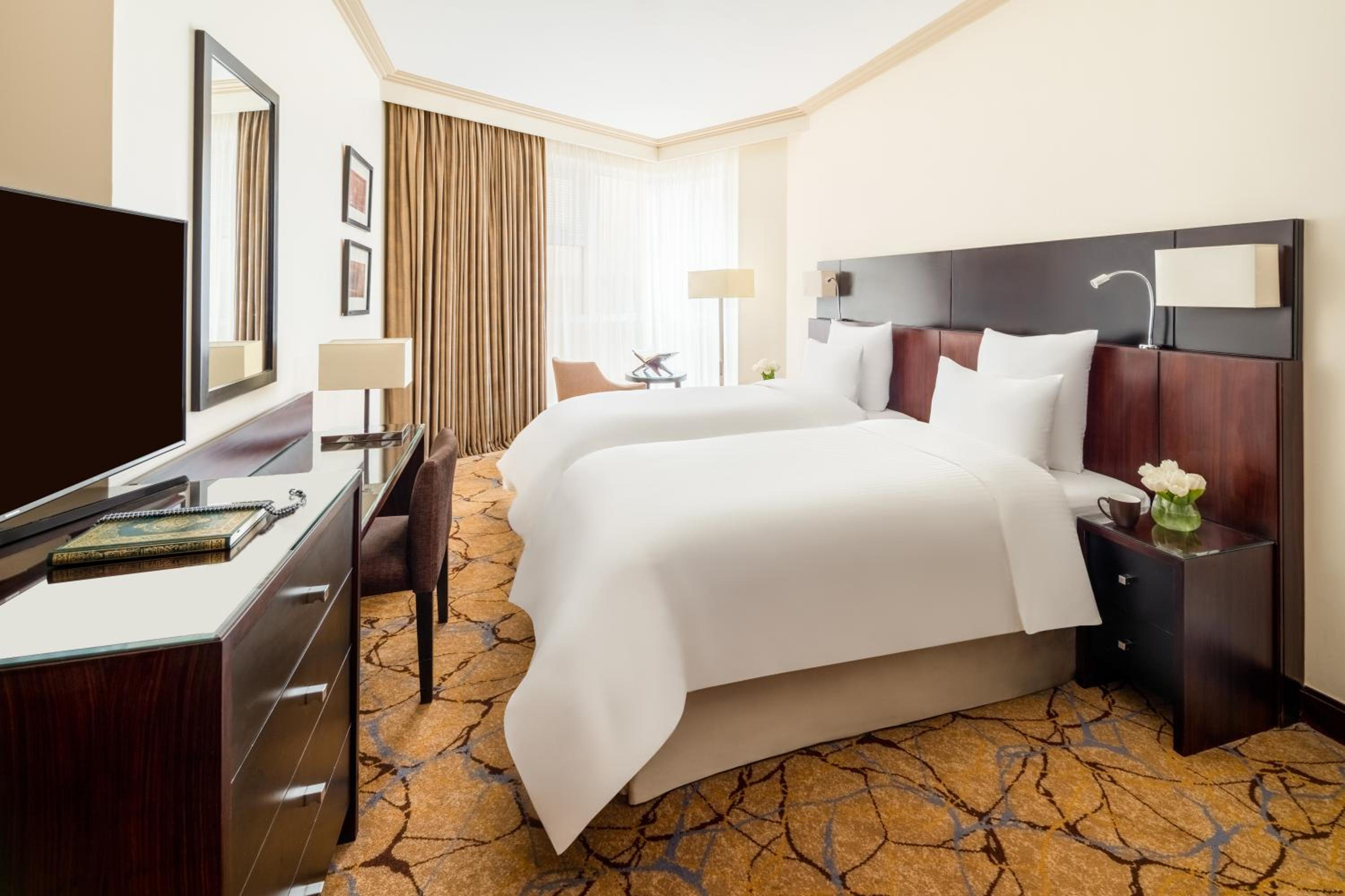 Family Two-Bedroom Suite with City View thumbnail 6