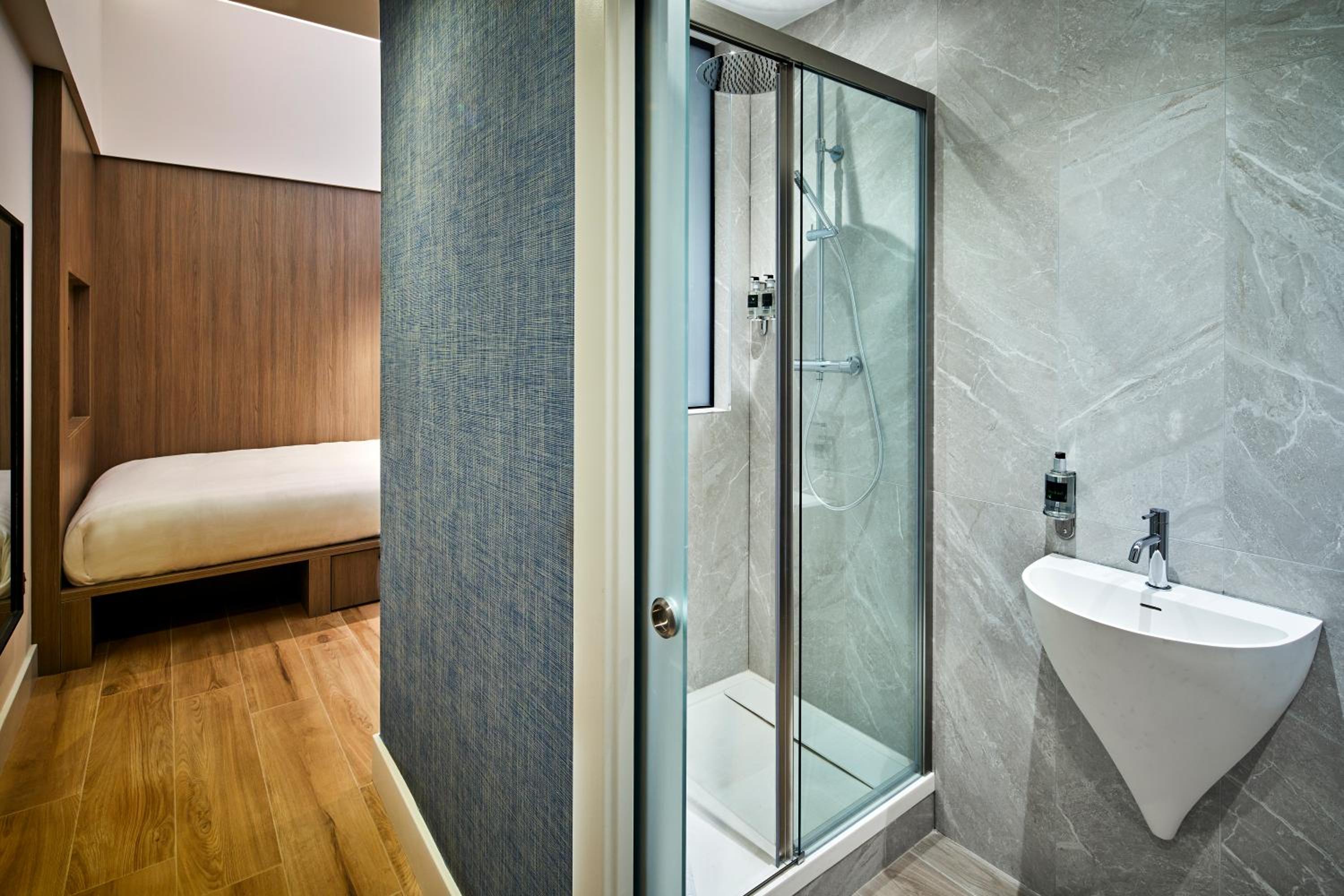 Deluxe Single Room photo 2