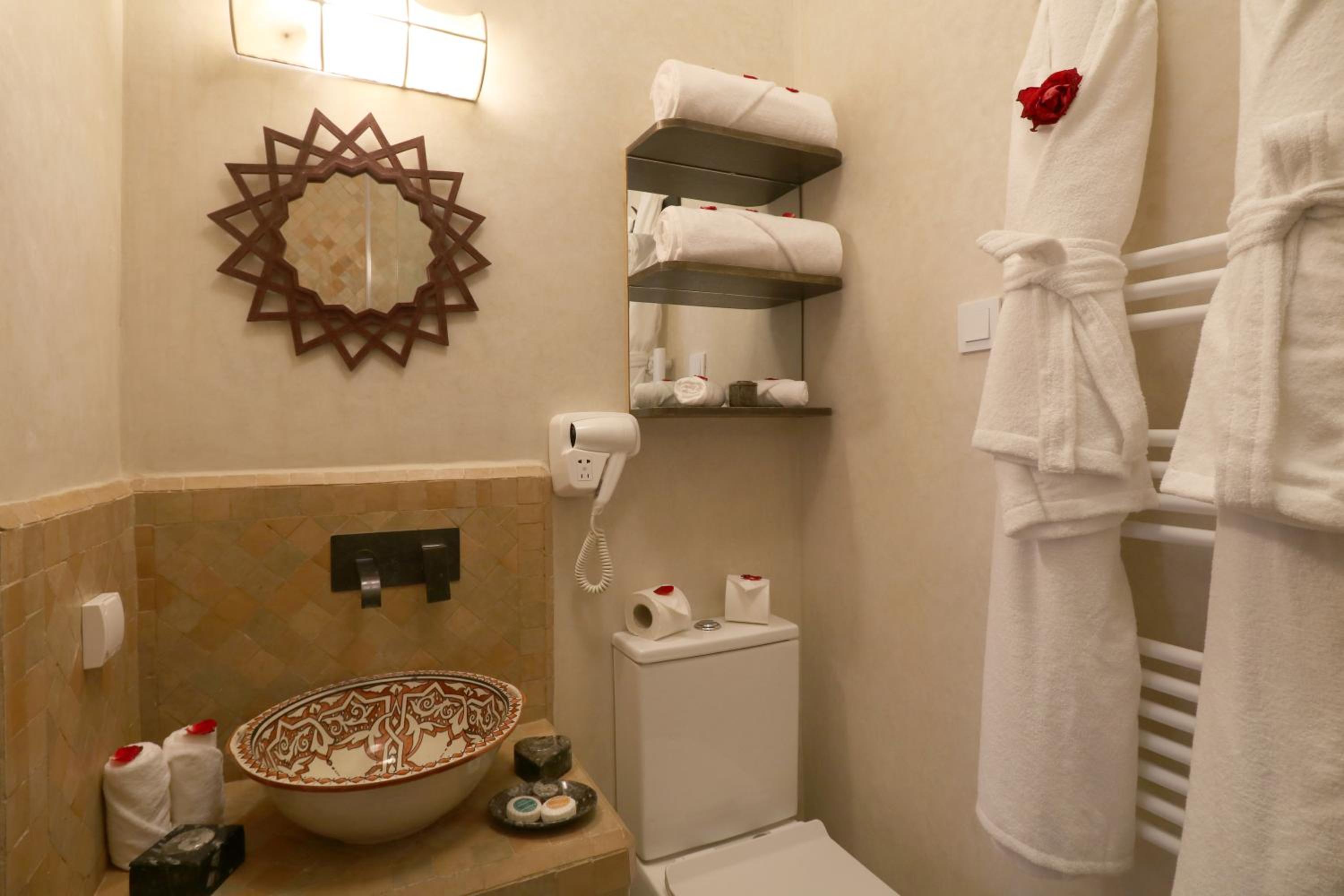 Superior Triple Room - Photo 4