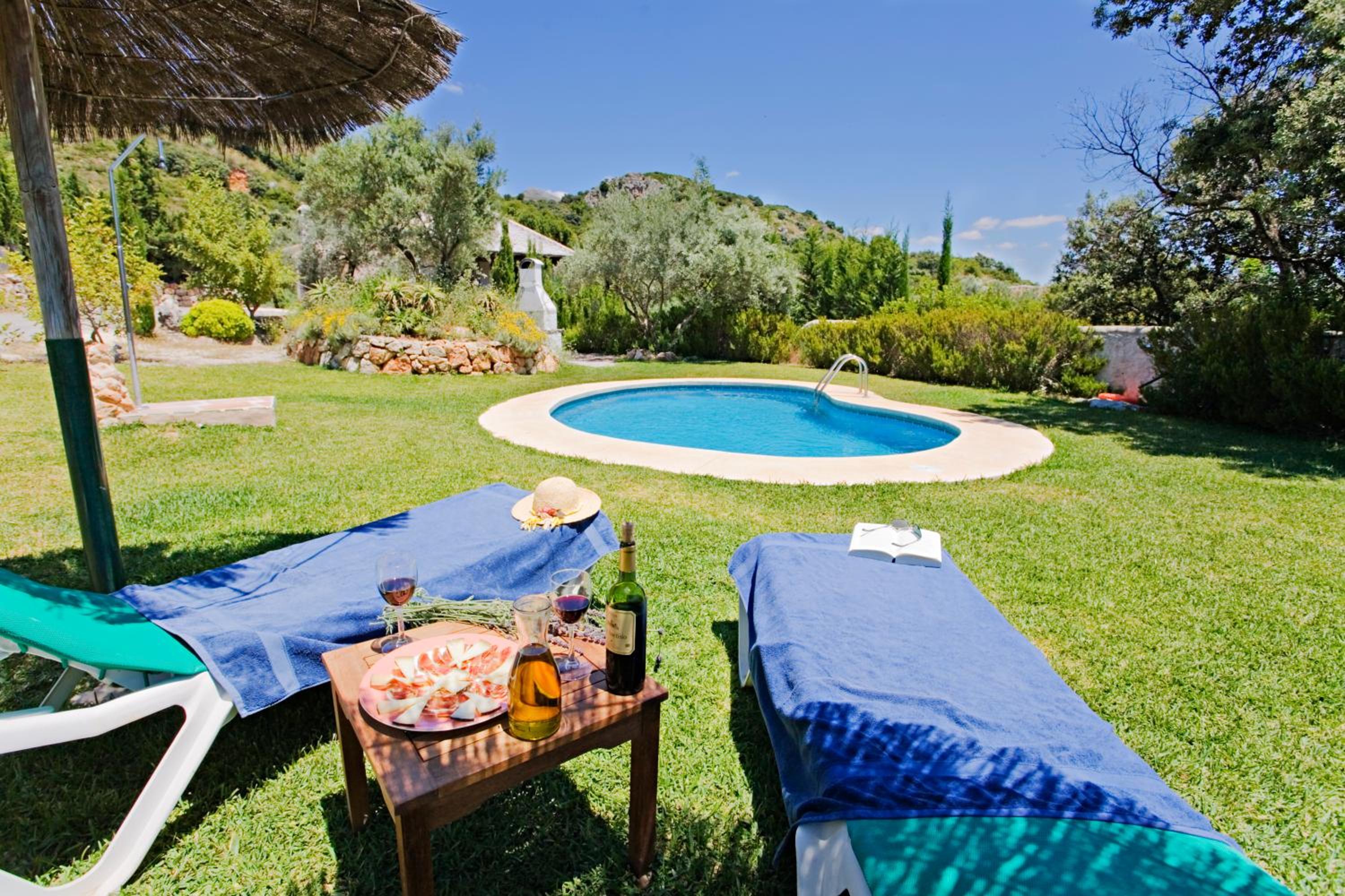 Villa photo 2