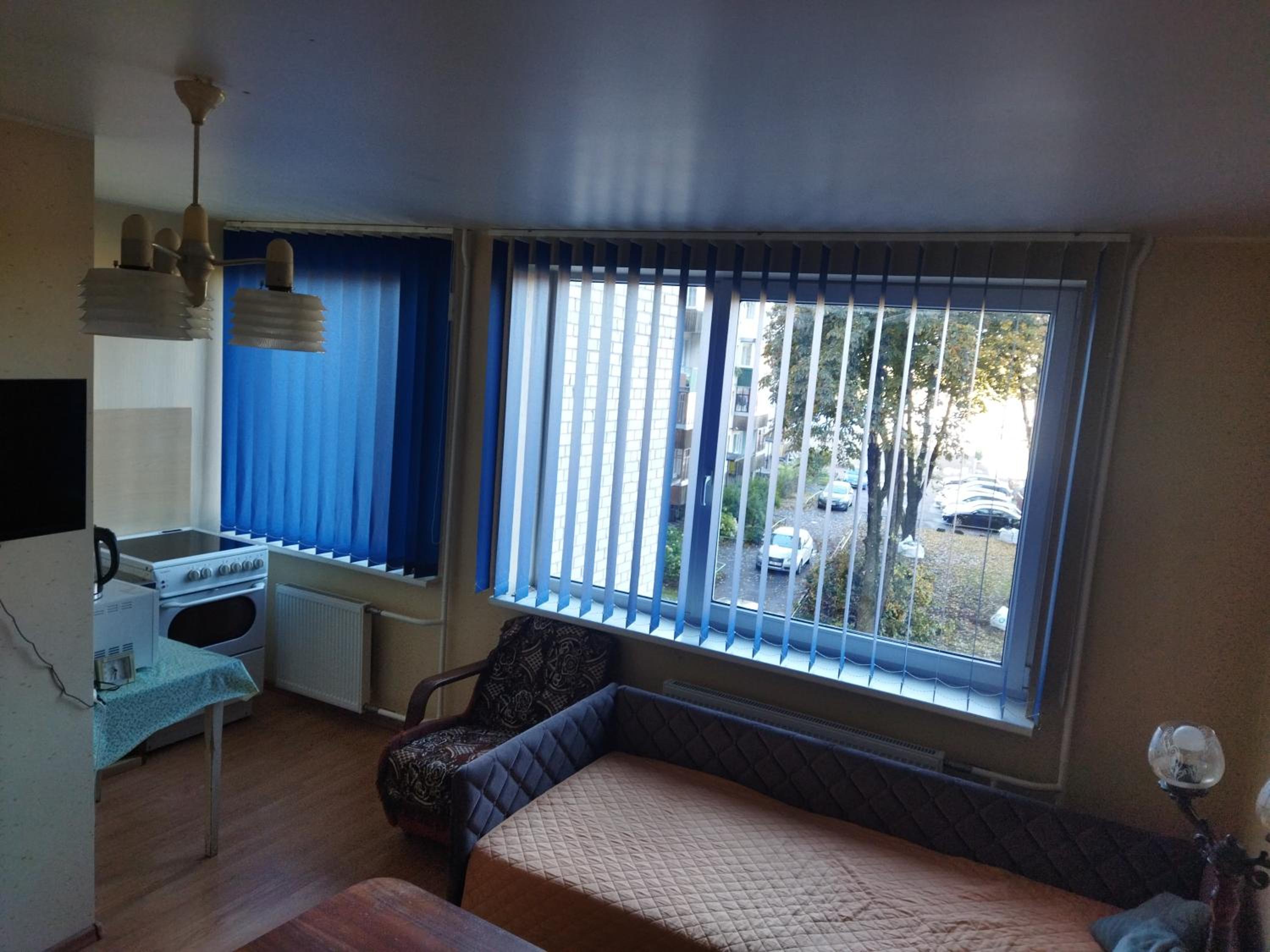 One-Bedroom Apartment - Photo 2