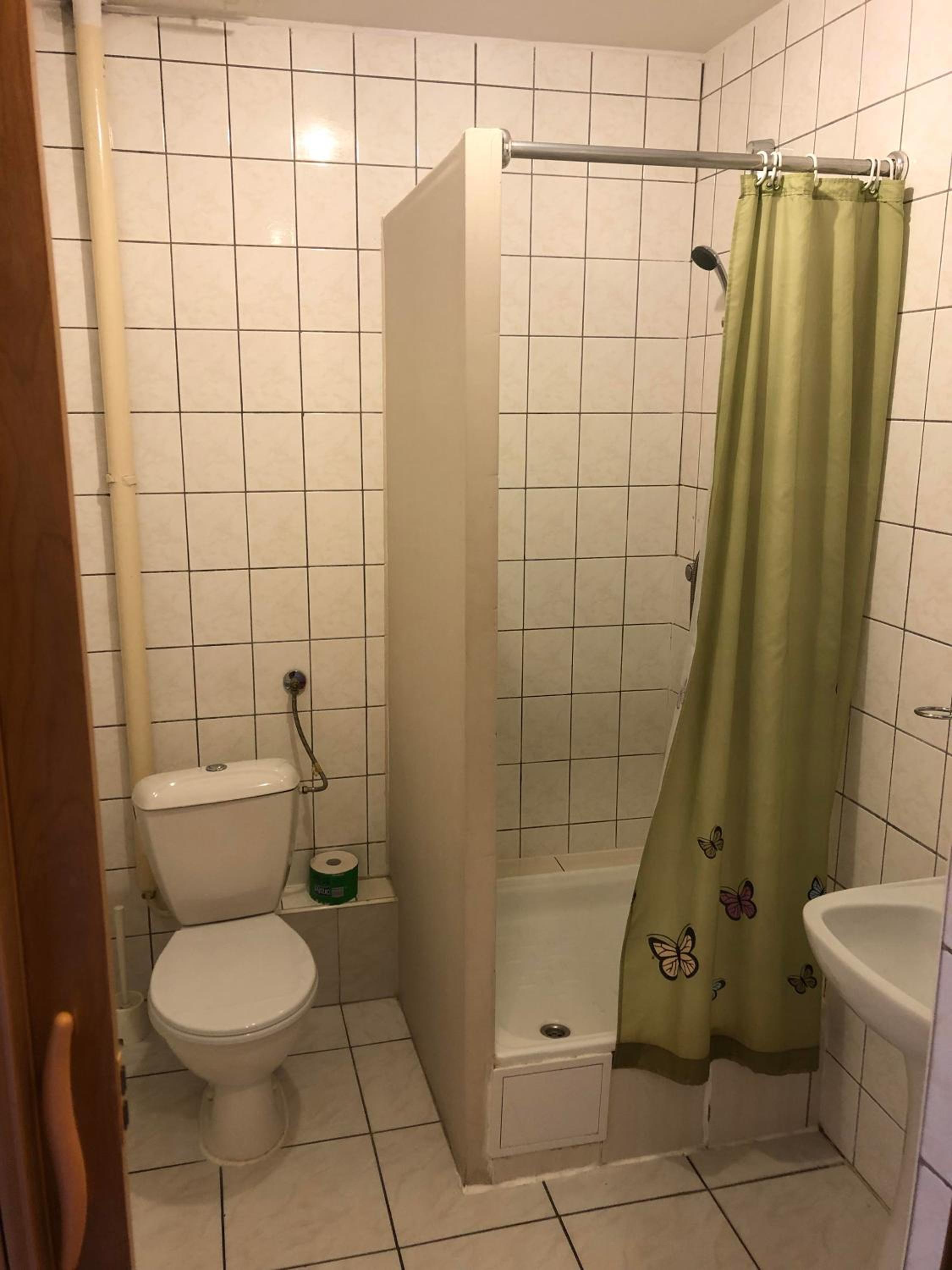 Double Room with Private Bathroom - Photo 5