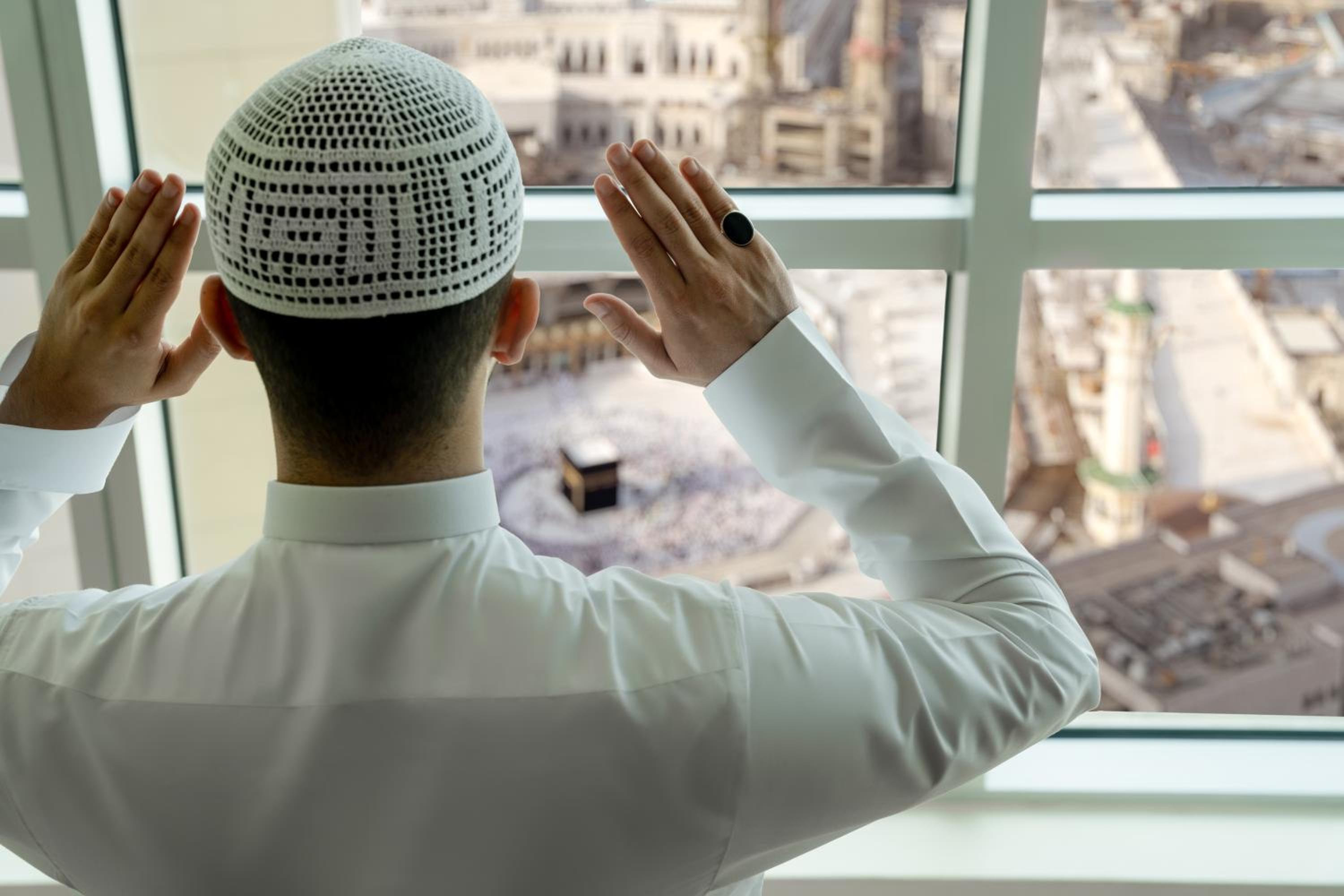 Classic Twin Room With Part Kaaba View thumbnail 5